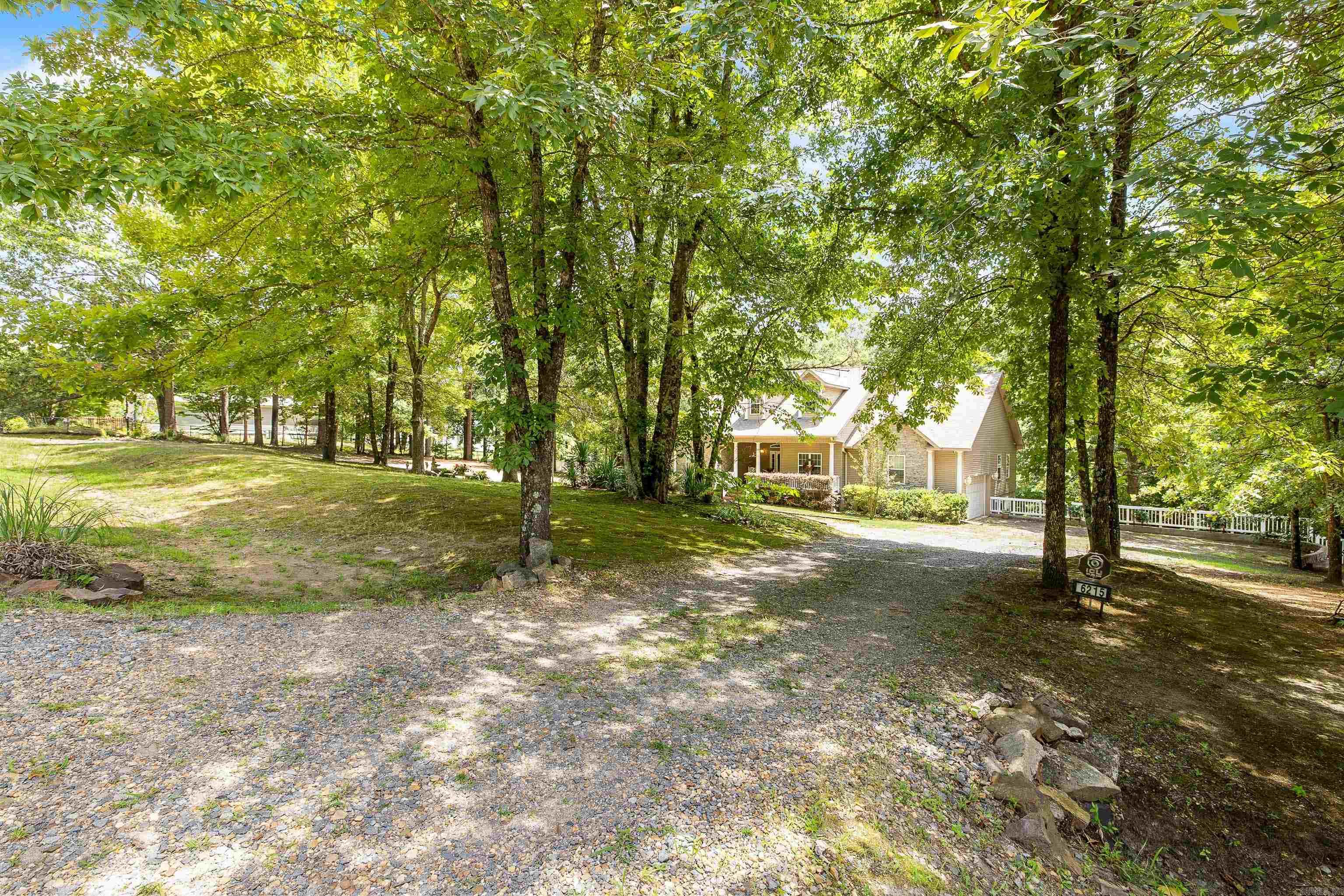 HOBBY TRAIL - Residential