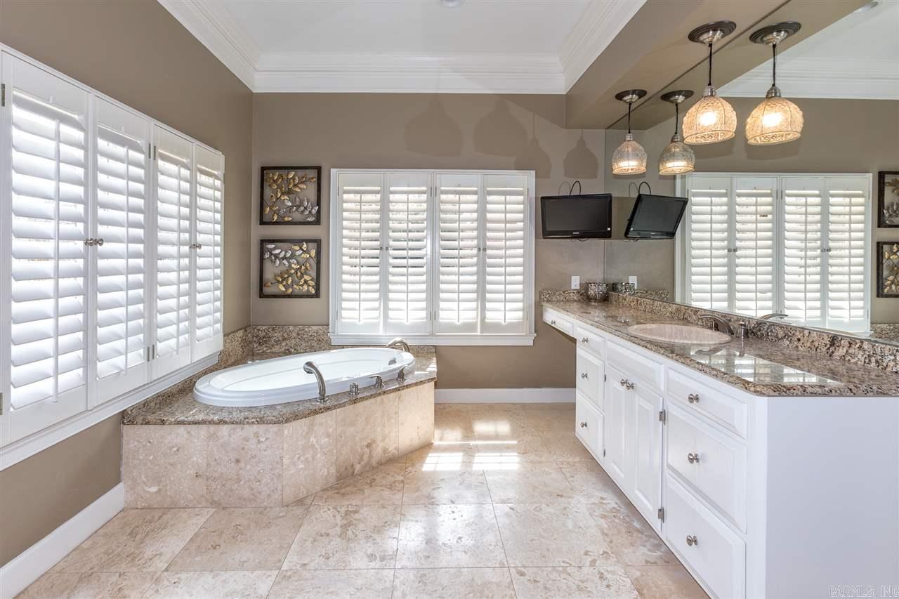 JOHNSON GLEN RANCH - Residential