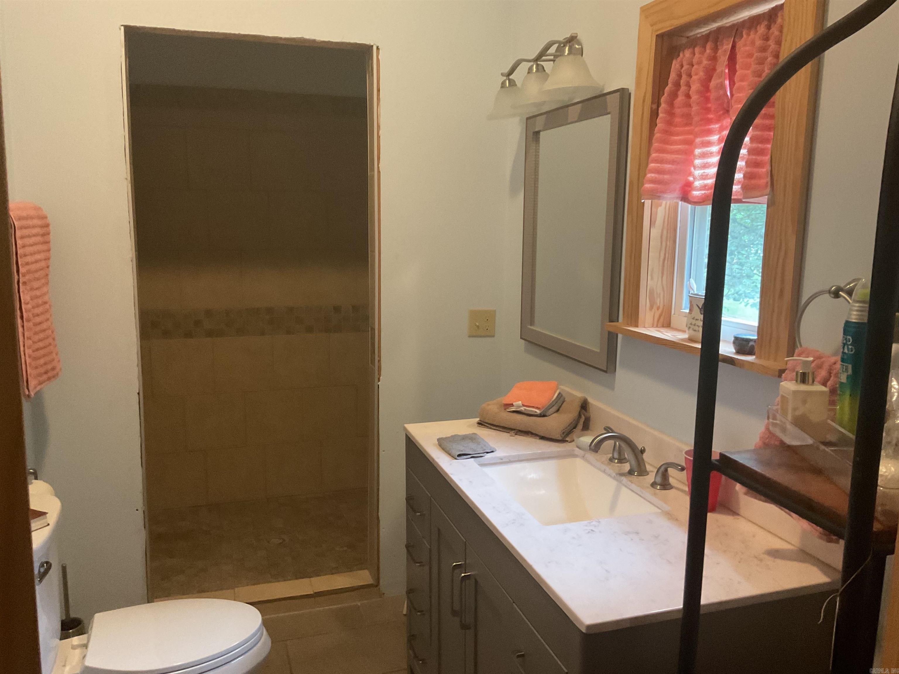CIRCLE ACRES - Residential