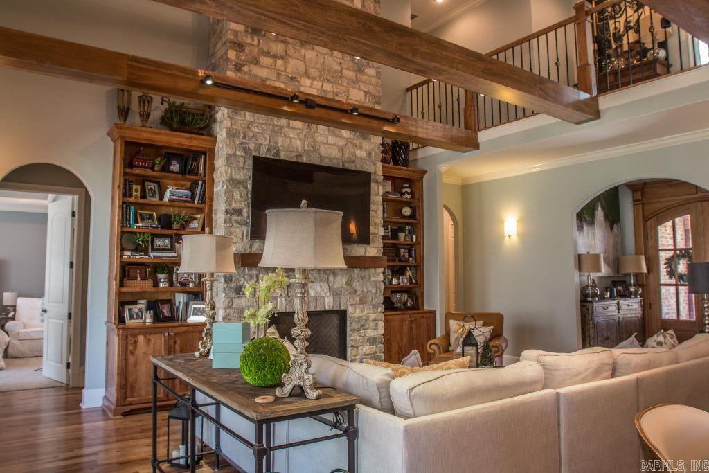 WOODLANDS EDGE - Residential