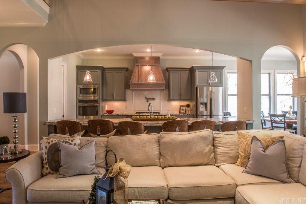 WOODLANDS EDGE - Residential