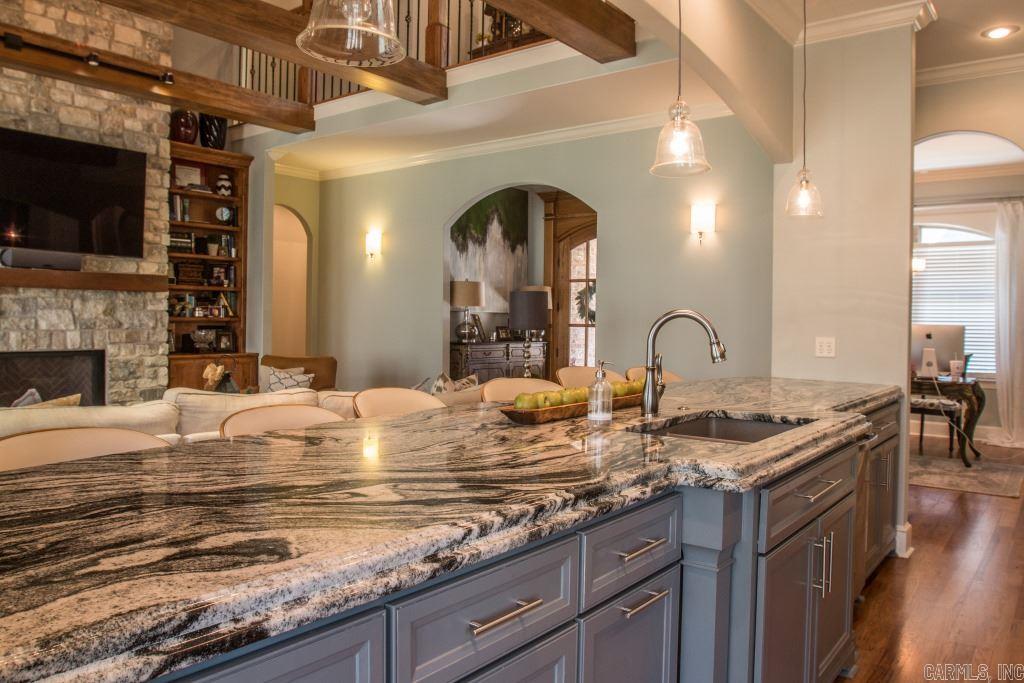 WOODLANDS EDGE - Residential