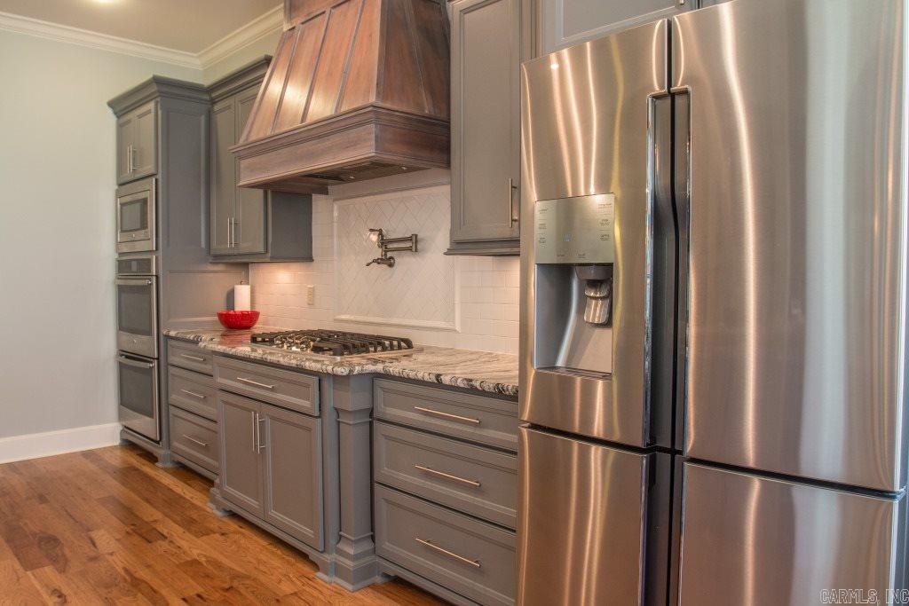 WOODLANDS EDGE - Residential