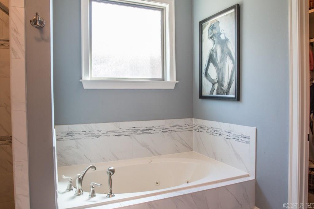 WOODLANDS EDGE - Residential