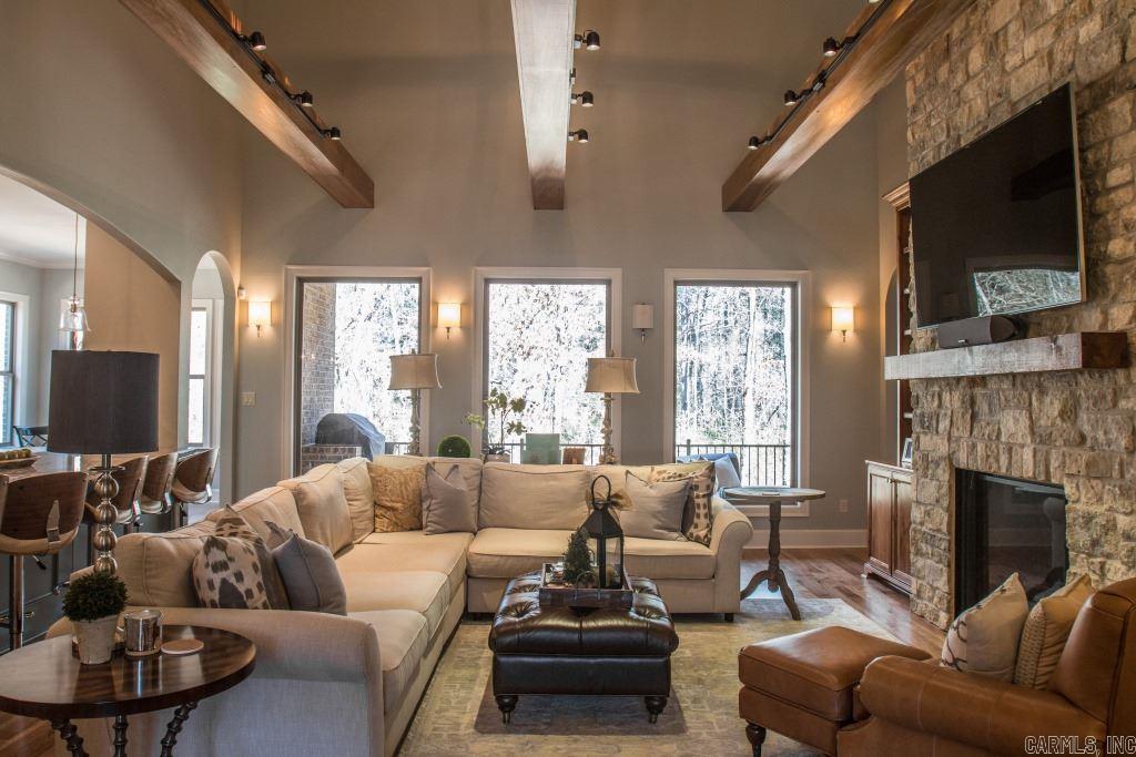 WOODLANDS EDGE - Residential