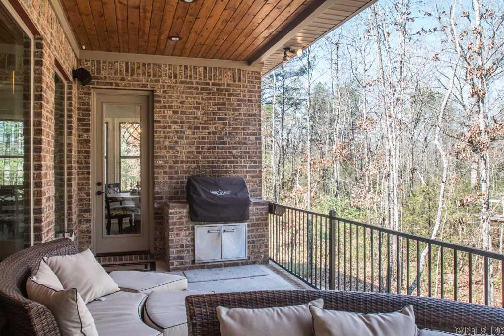 WOODLANDS EDGE - Residential