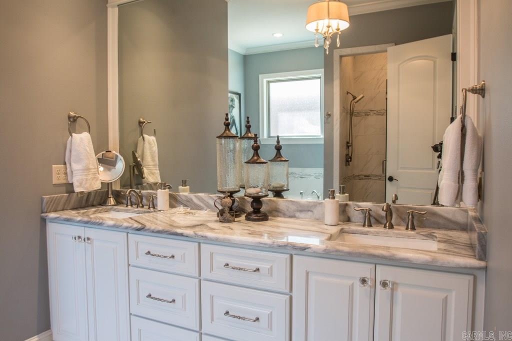 WOODLANDS EDGE - Residential