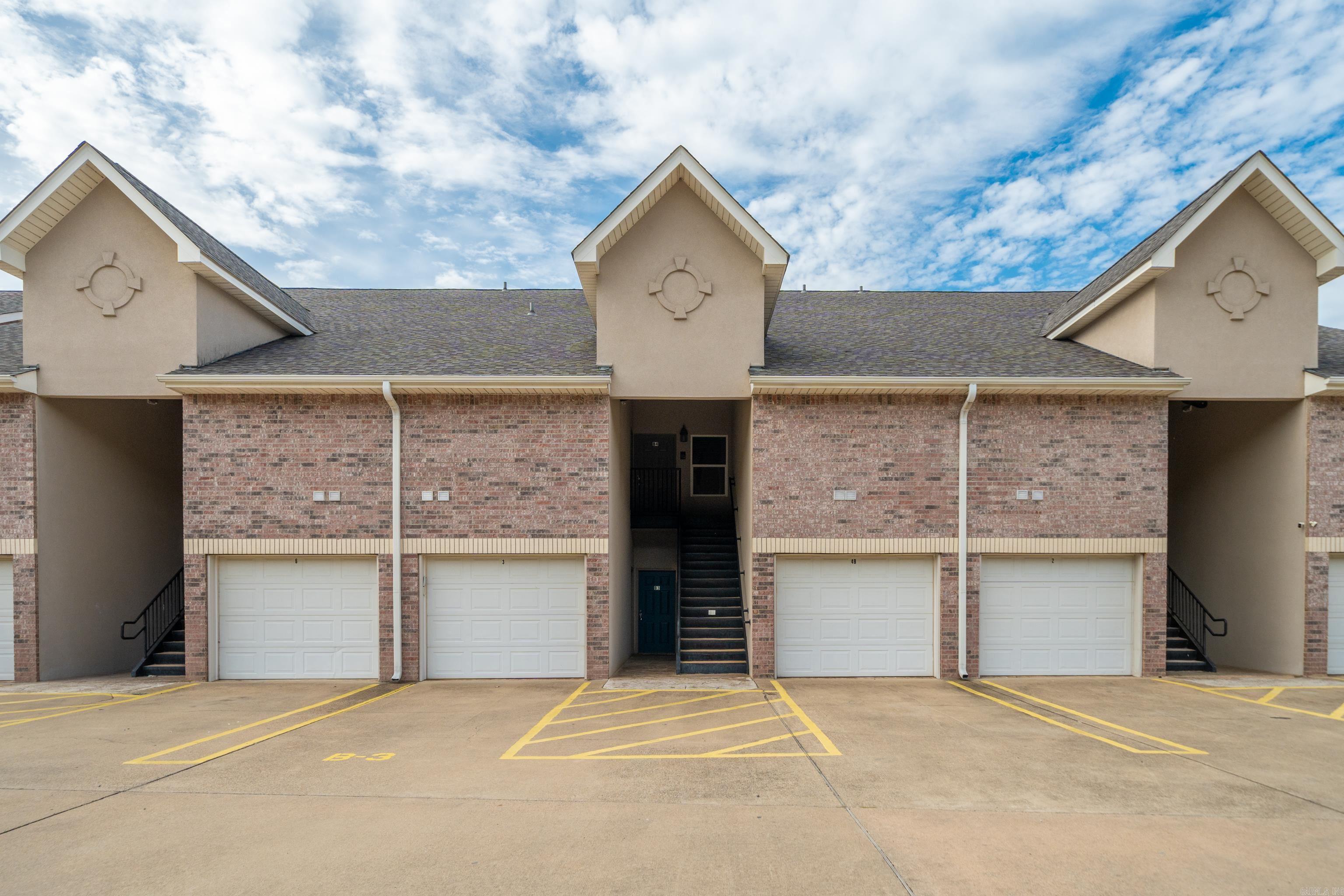 GRAND POINTE VIEW HPR - Residential