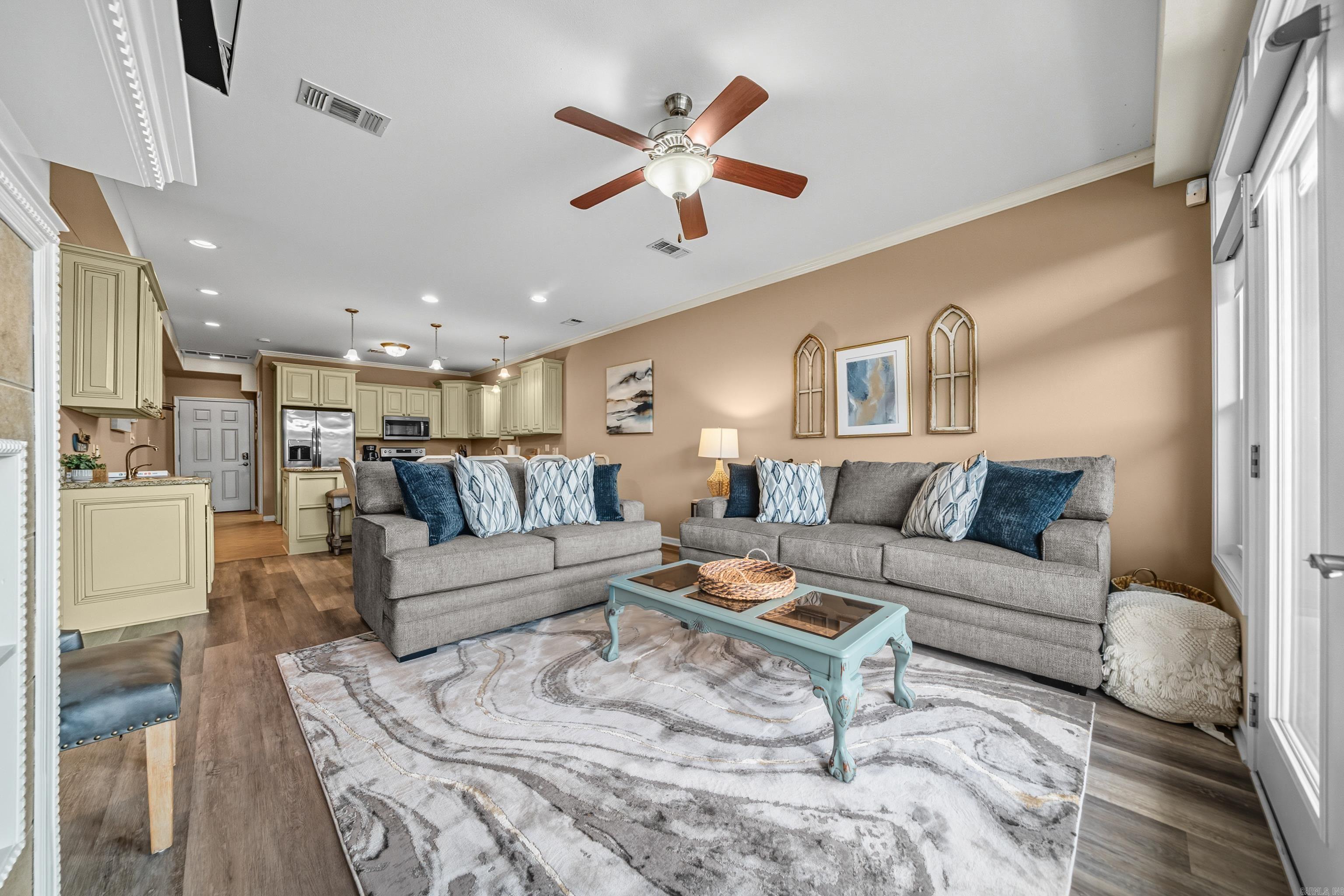 GRAND POINTE VIEW HPR - Residential