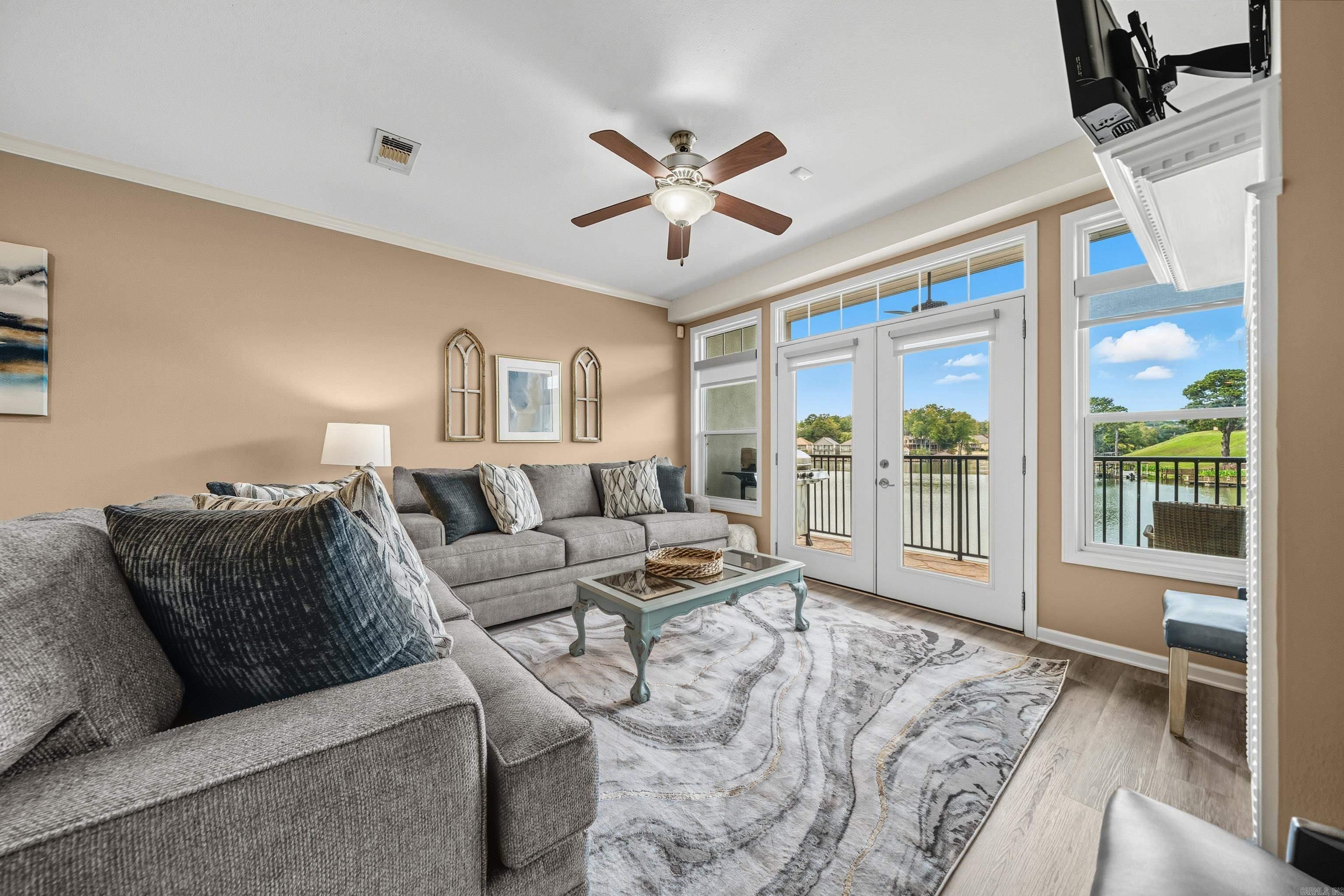 GRAND POINTE VIEW HPR - Residential