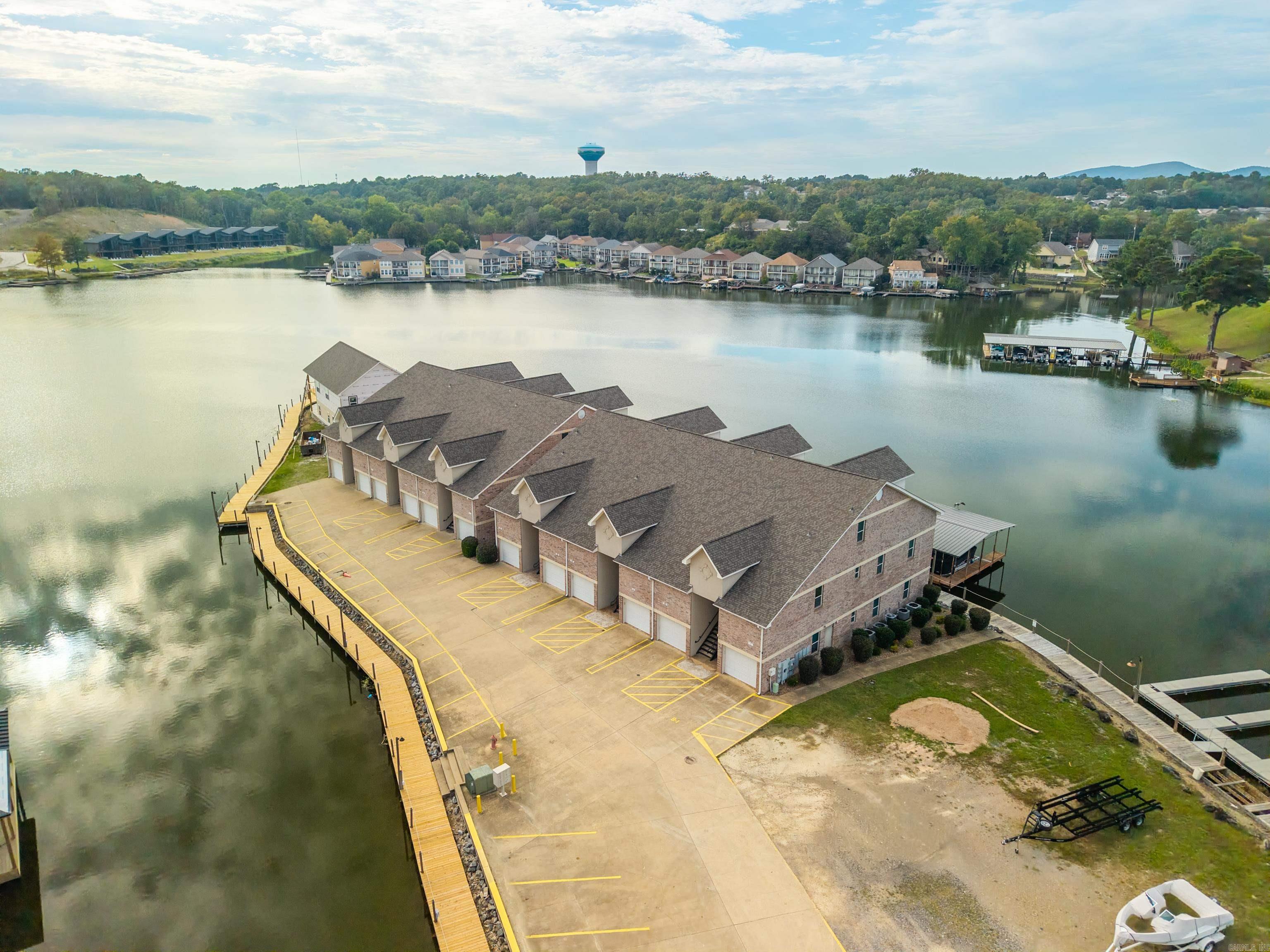 GRAND POINTE VIEW HPR - Residential