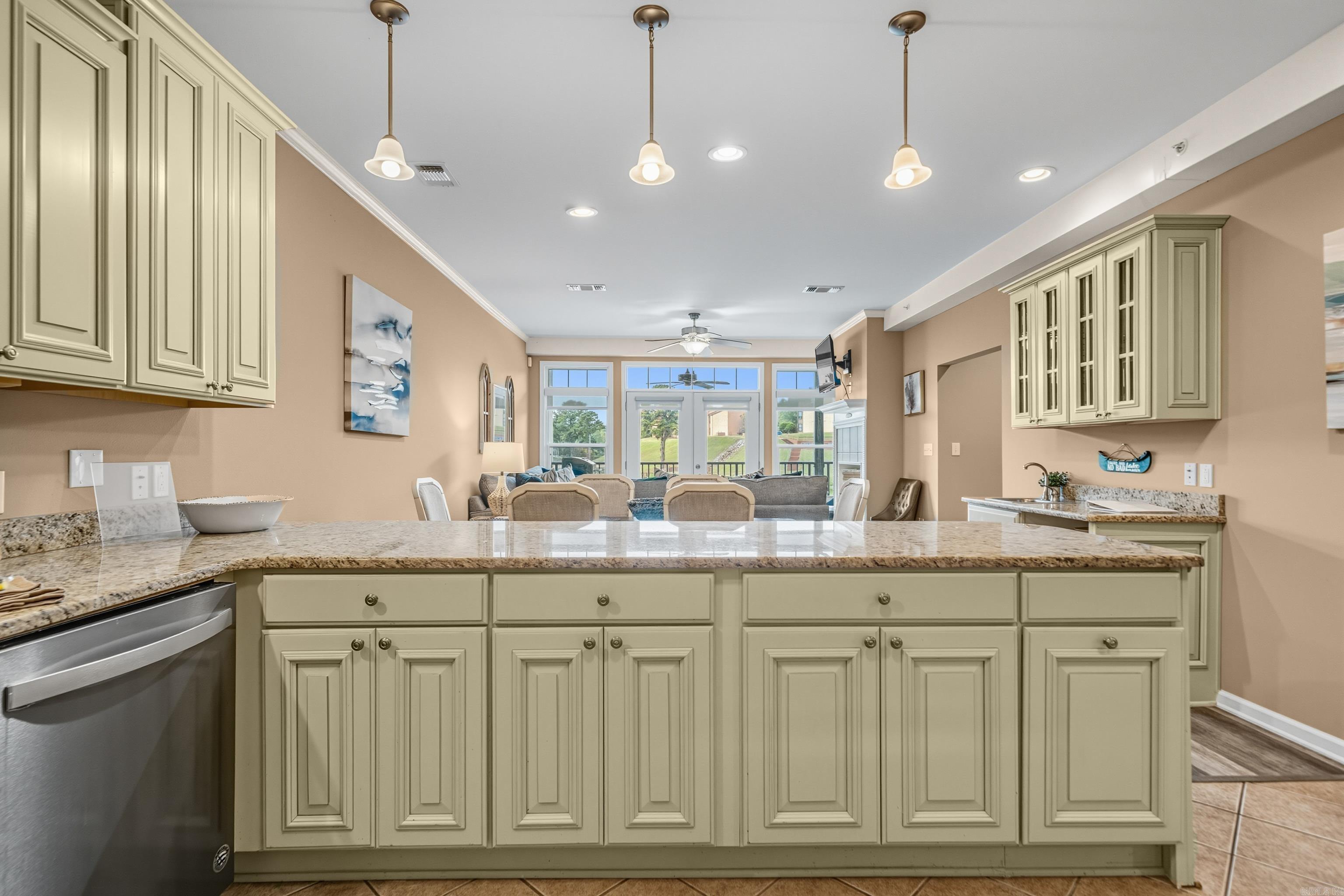 GRAND POINTE VIEW HPR - Residential