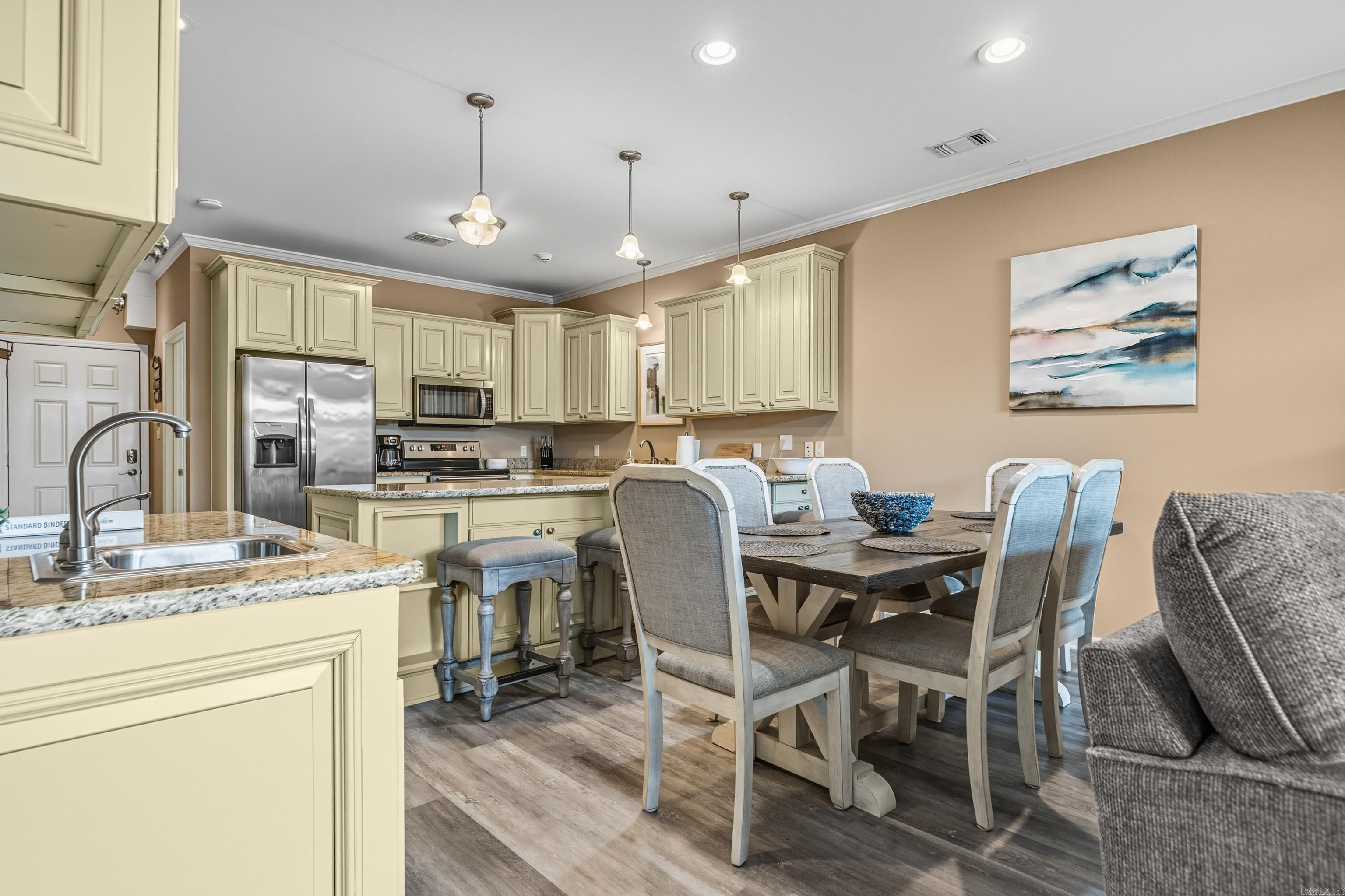 GRAND POINTE VIEW HPR - Residential