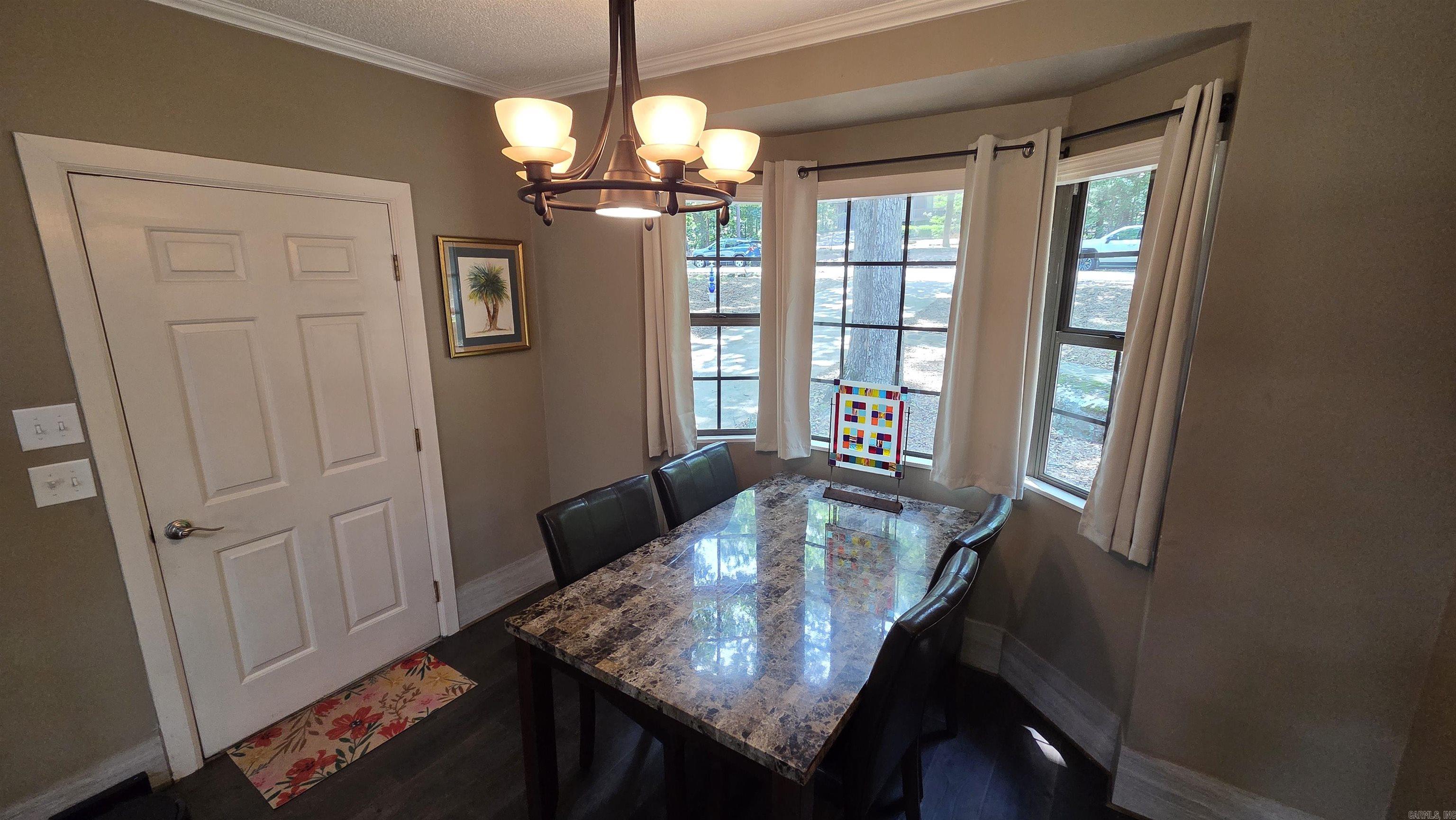 CASTLE RIDGE - Residential