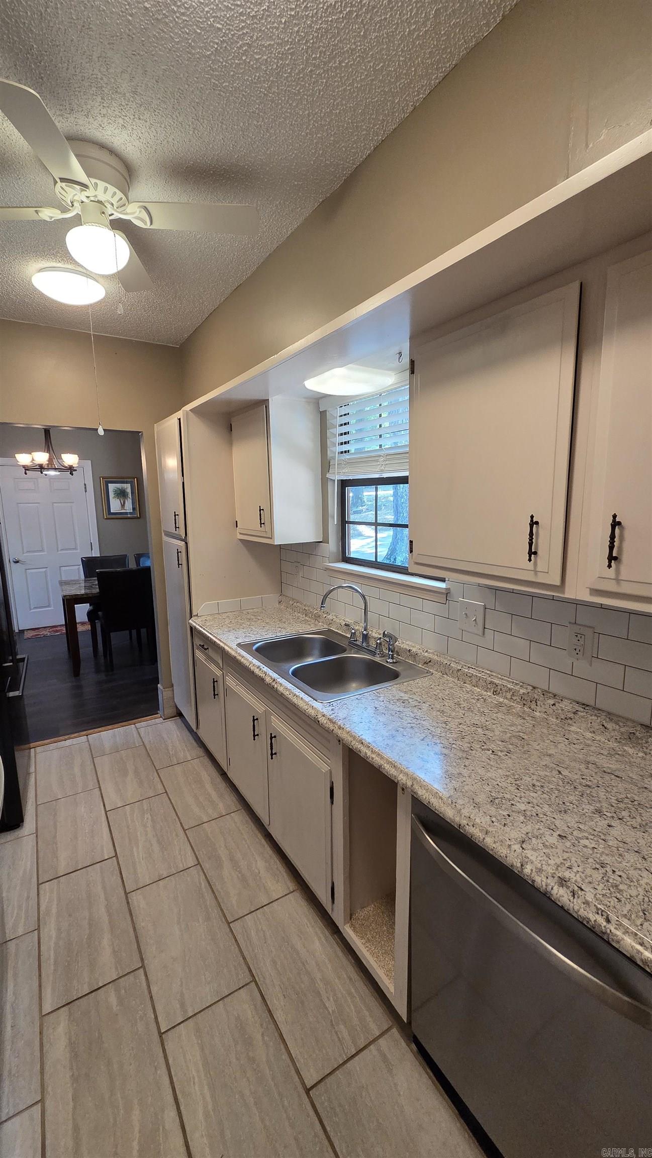 CASTLE RIDGE - Residential