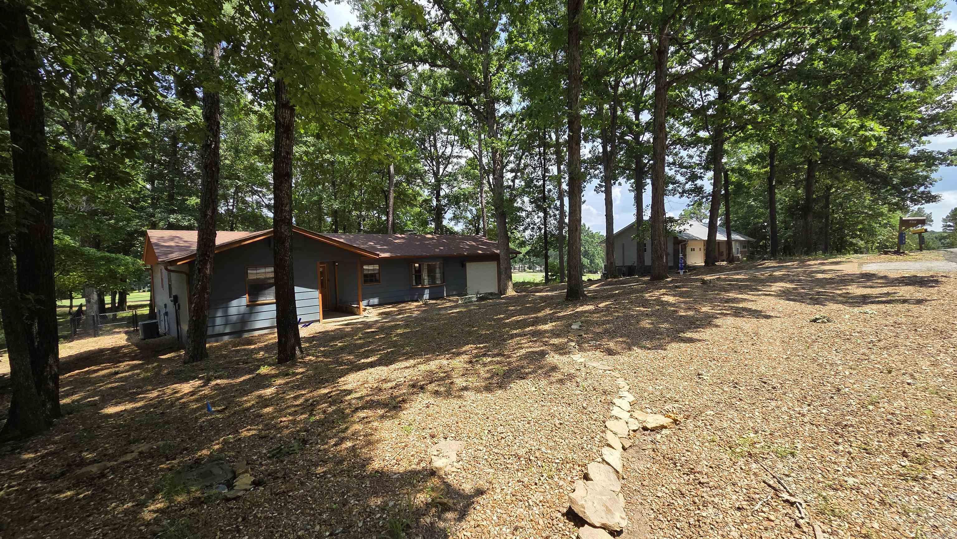 CASTLE RIDGE - Residential