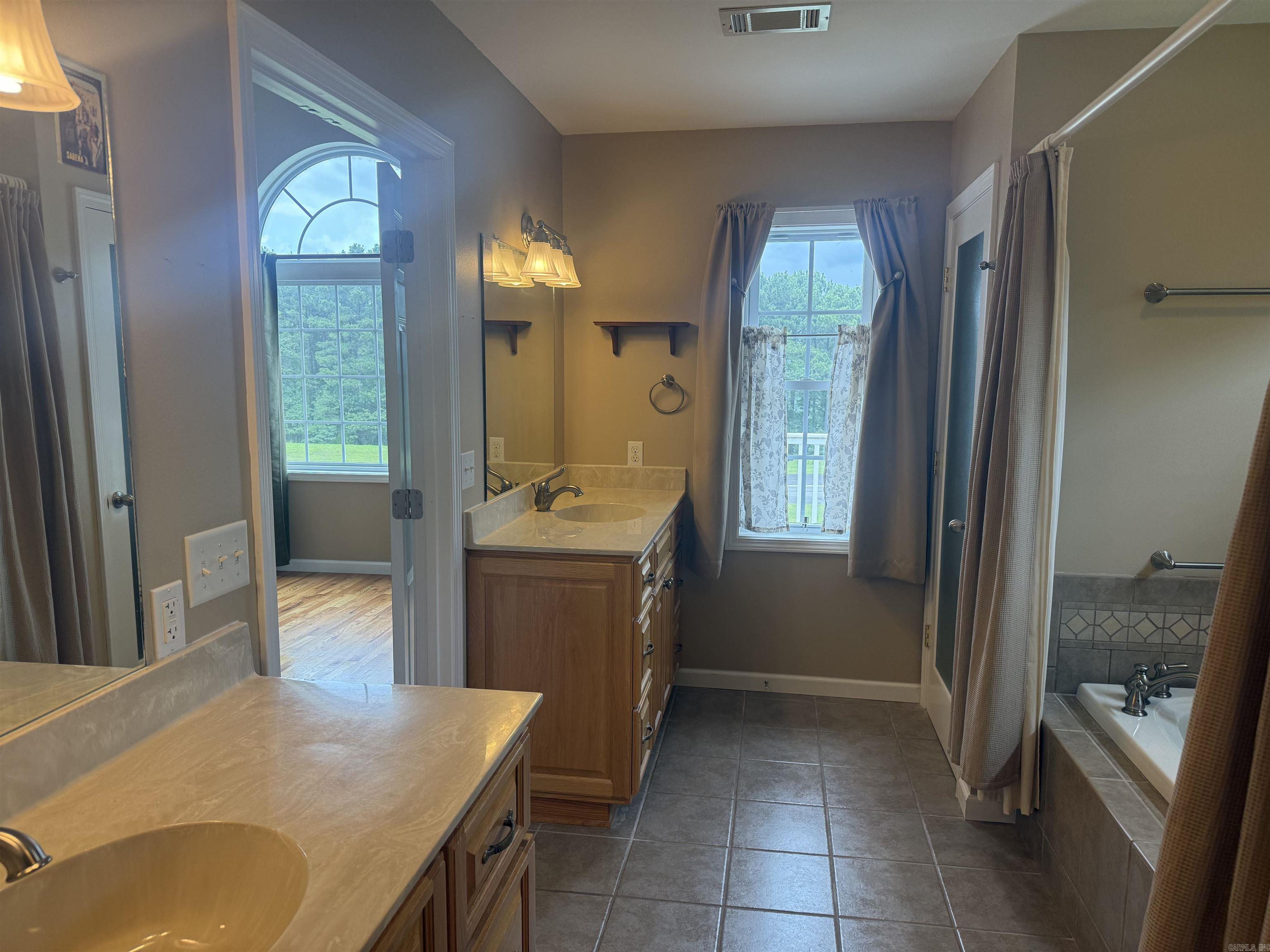 HOLLEY MOUNTAIN AIRPARK - Residential