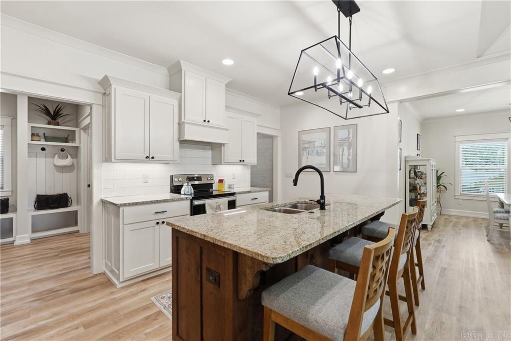 COLONIAL HEIGHTS - Residential