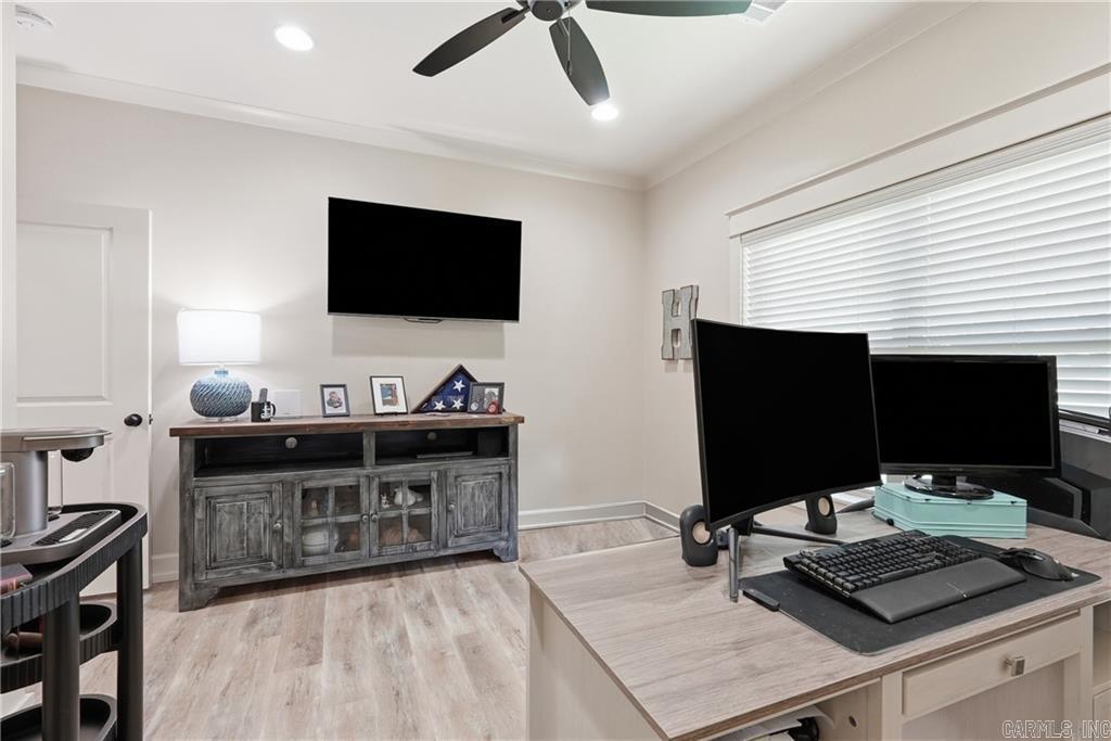 COLONIAL HEIGHTS - Residential