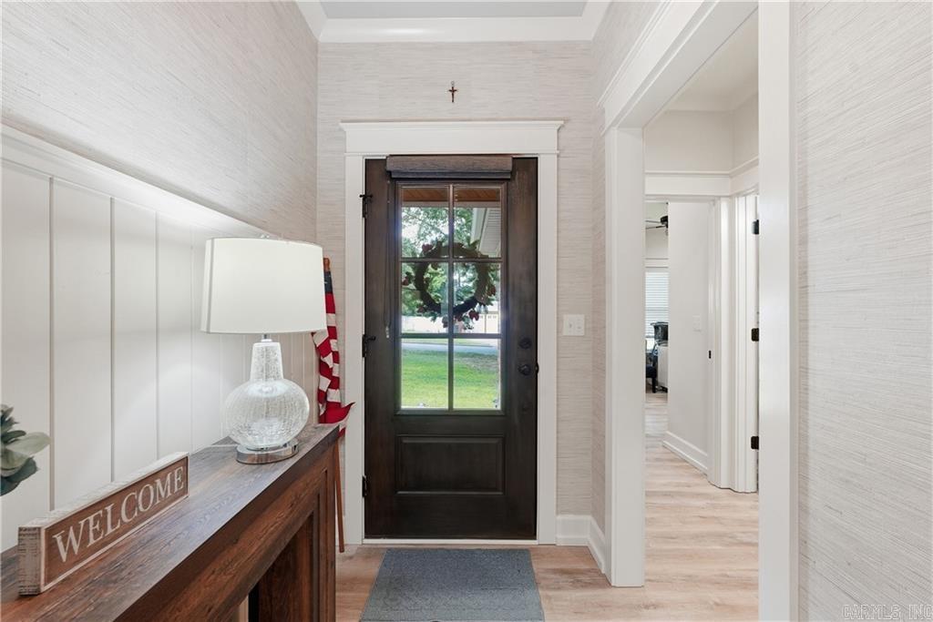 COLONIAL HEIGHTS - Residential