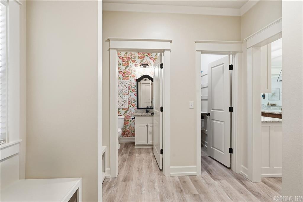 COLONIAL HEIGHTS - Residential