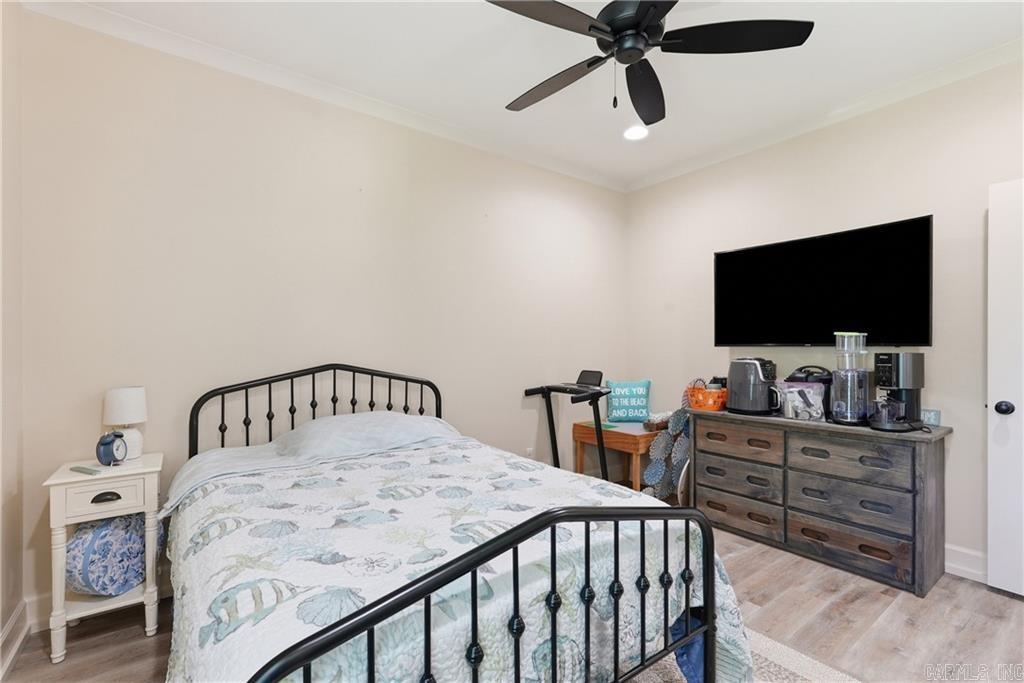 COLONIAL HEIGHTS - Residential