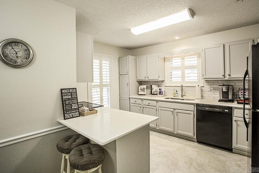 CRYSTAL VALLEY MANOR - Residential