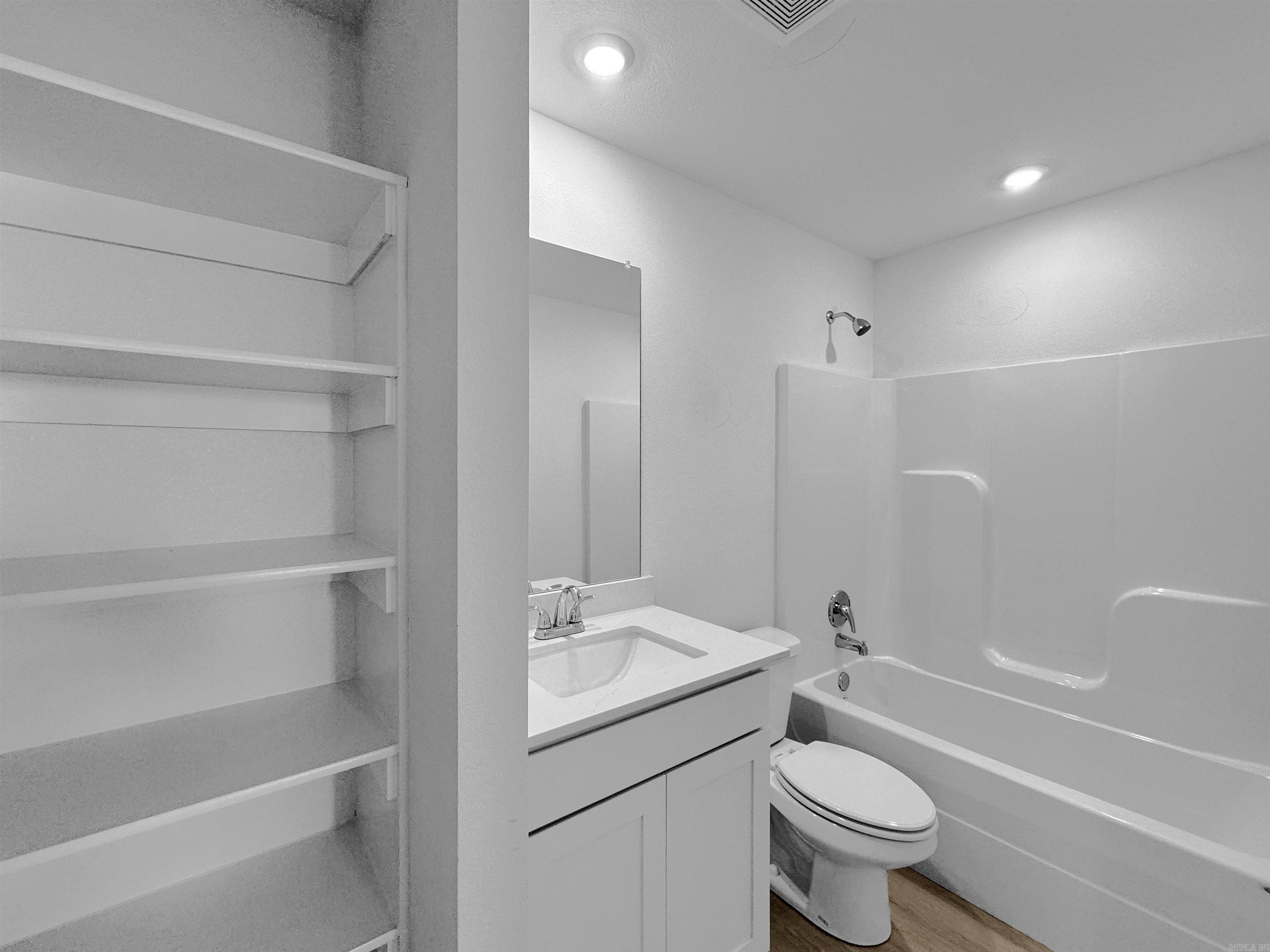 WOLFSBRIDGE @ CABOT PH 1-A - Residential