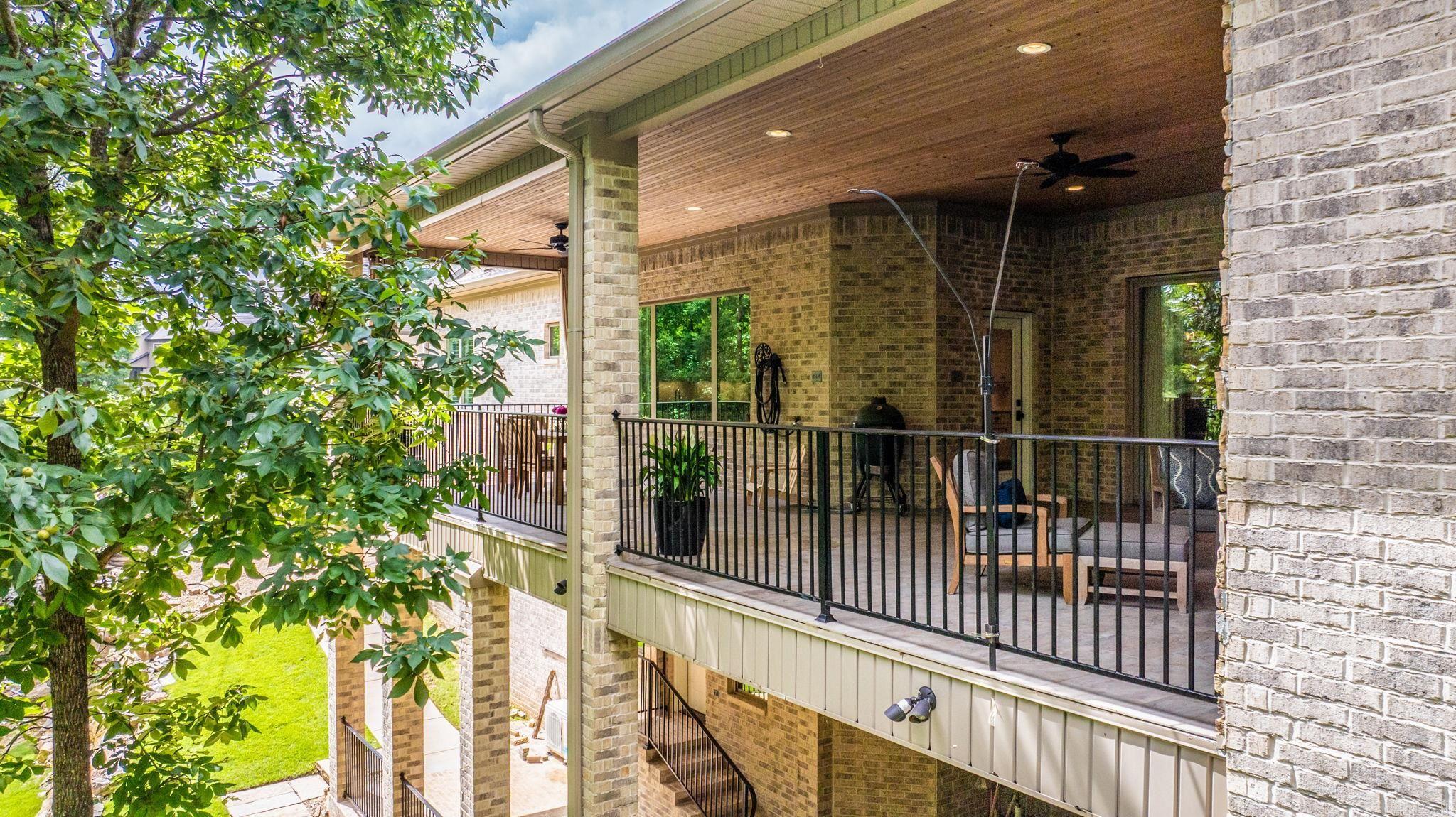 WOODLANDS EDGE - Residential