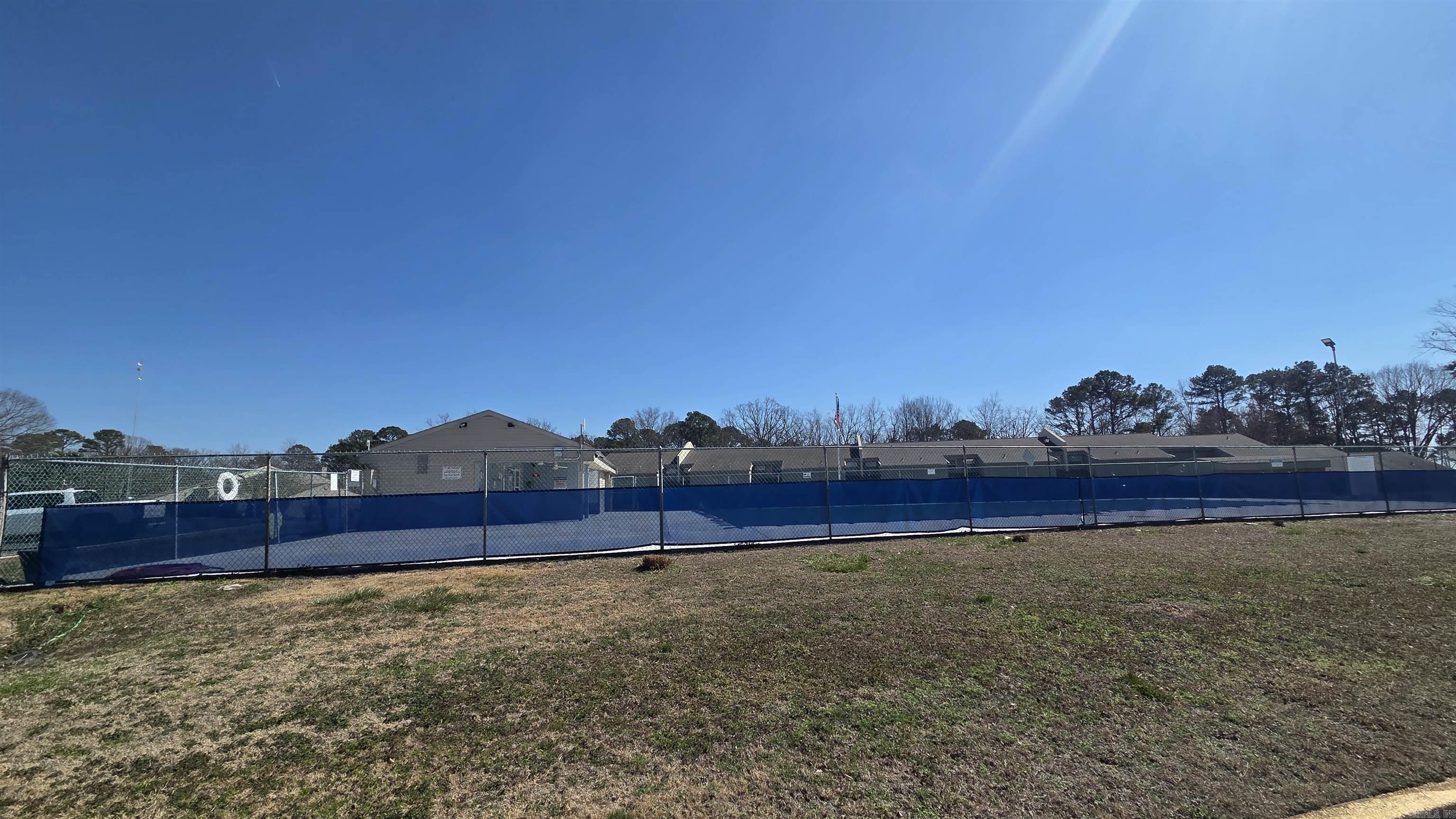 LAKEWOOD HILLS CONDO - Residential