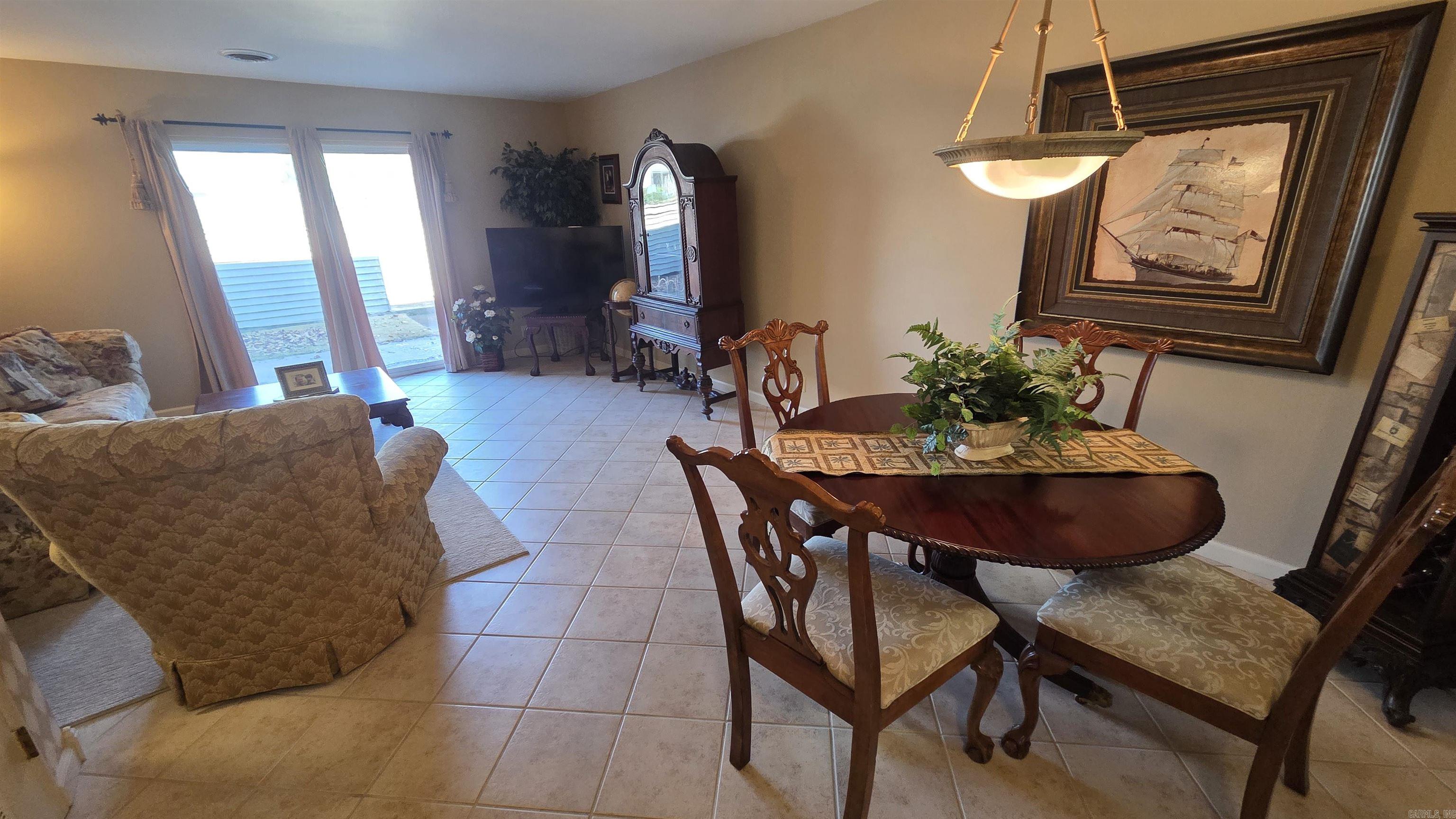 LAKEWOOD HILLS CONDO - Residential