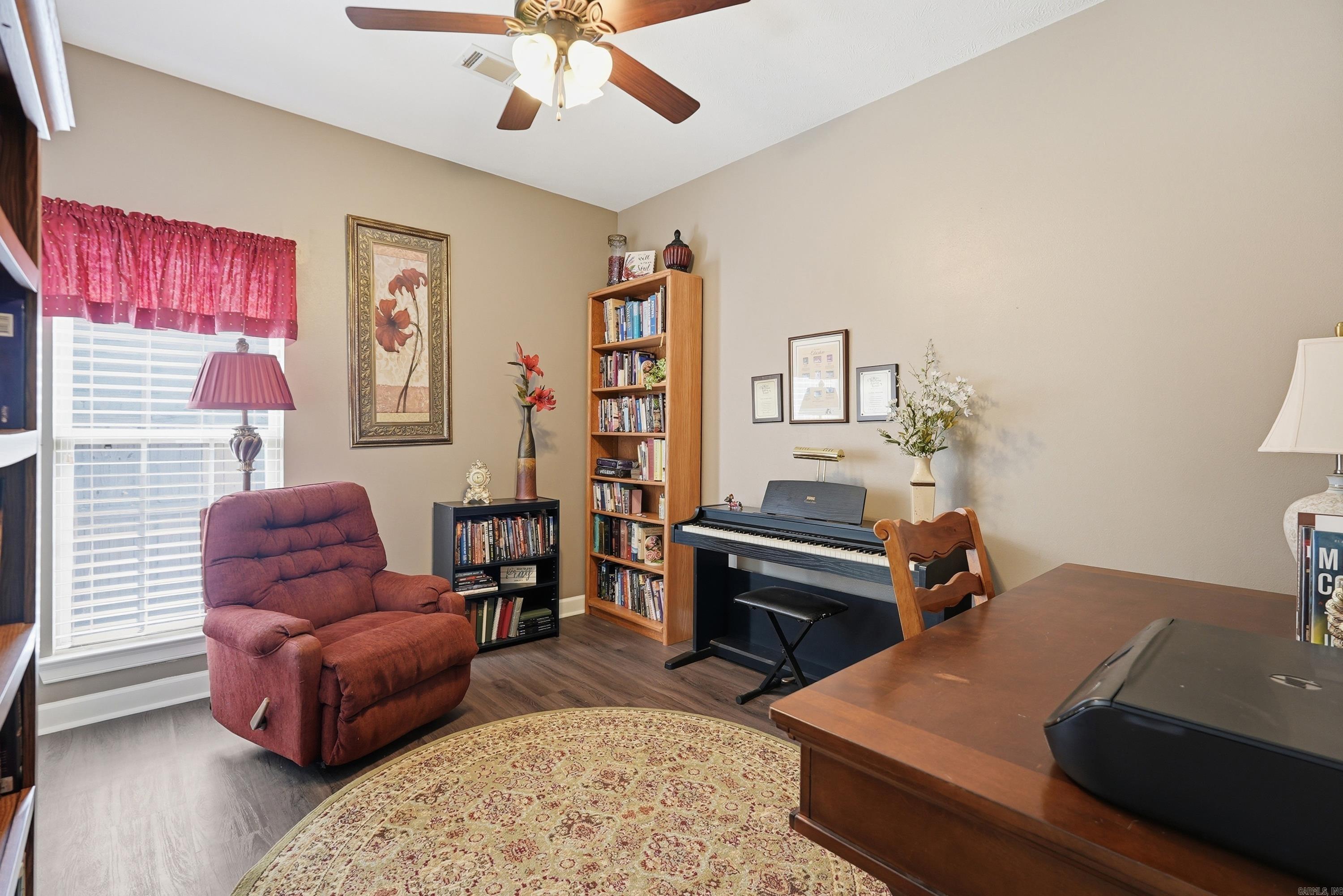 OAK TREE SUB - Residential