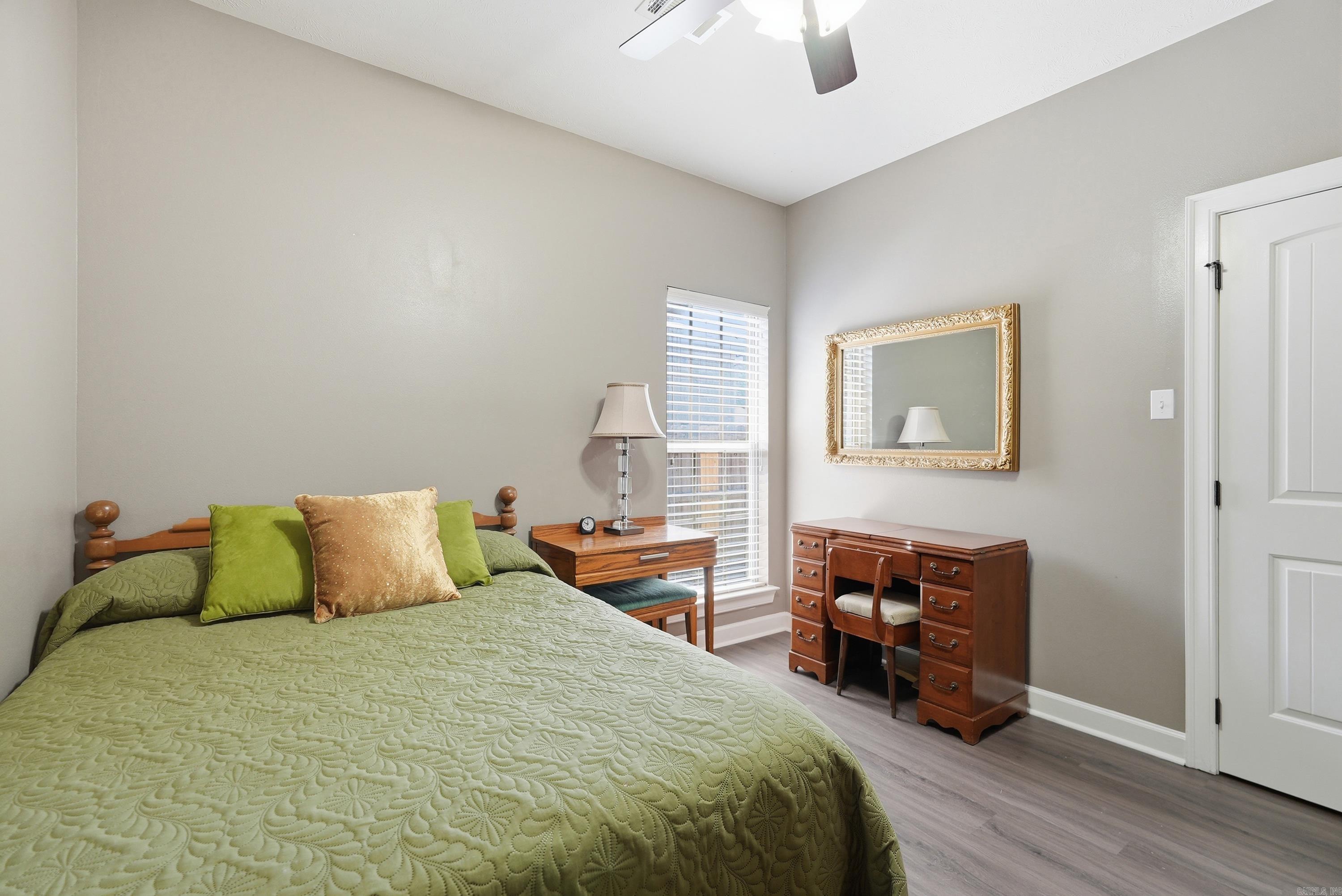 OAK TREE SUB - Residential