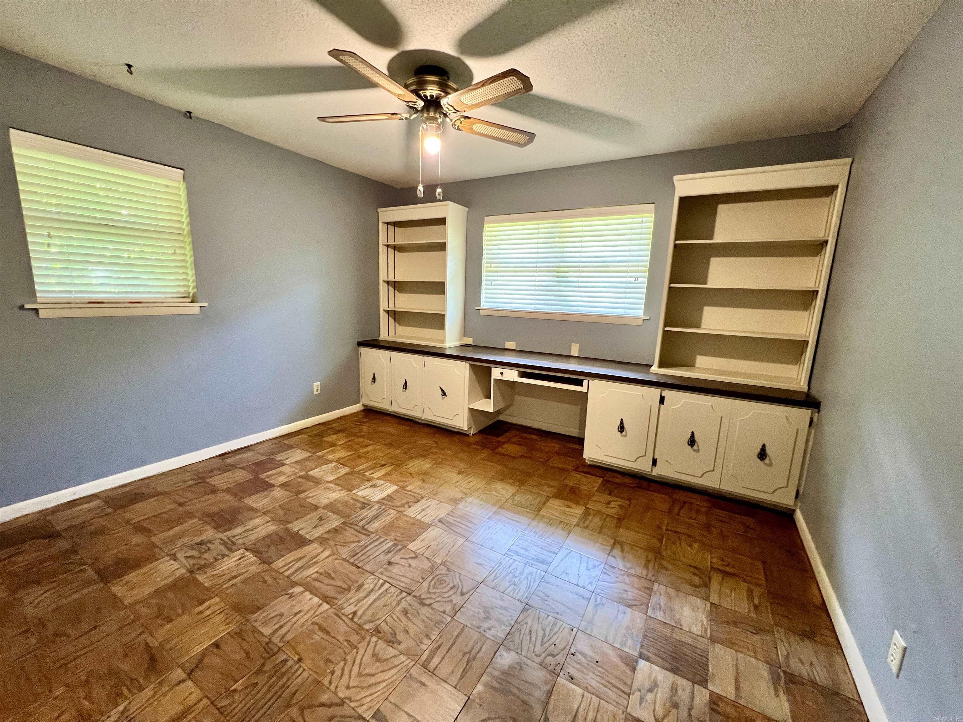COUNTRY CLUB ADDN - Residential