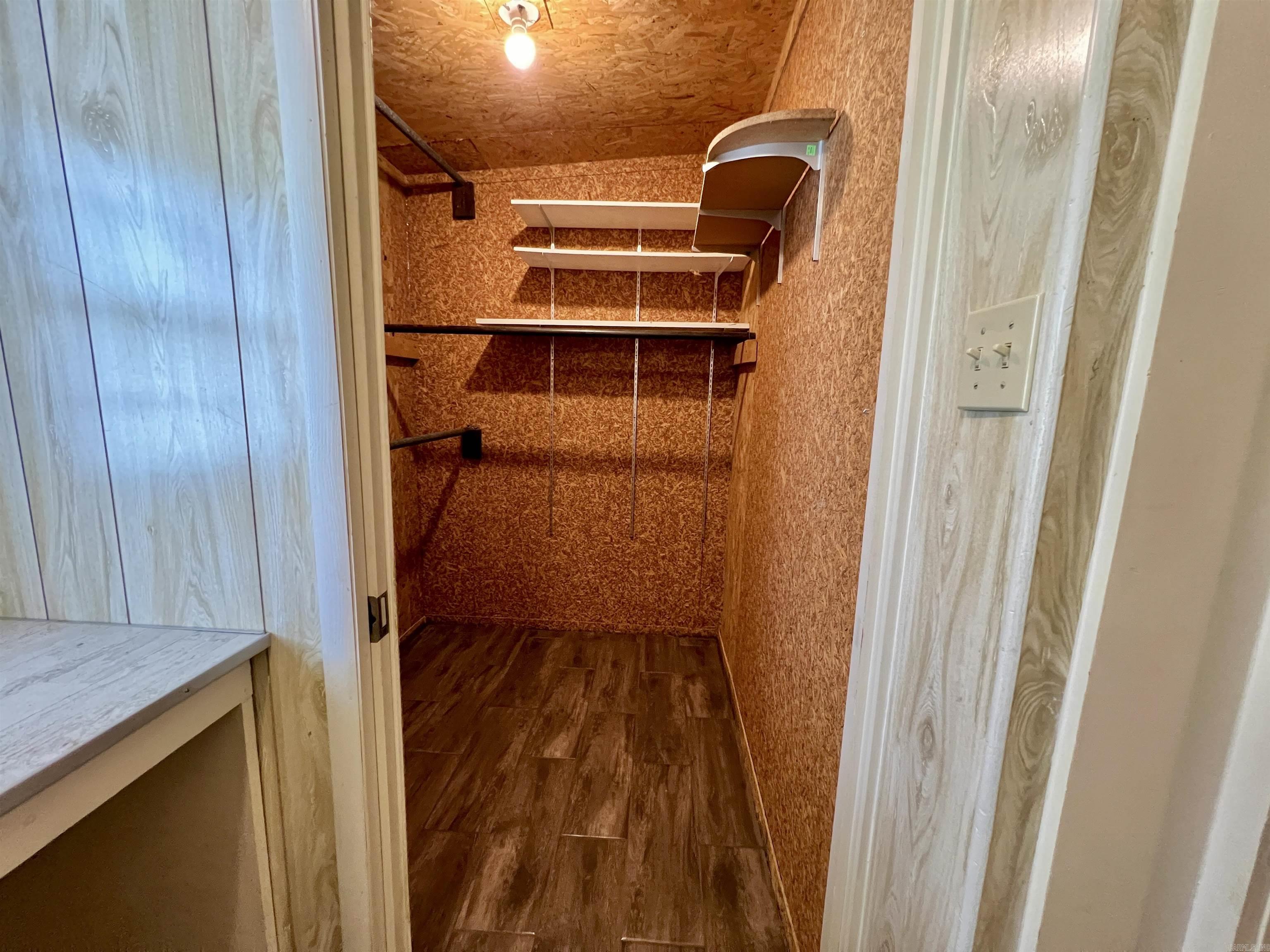 COUNTRY CLUB ADDN - Residential