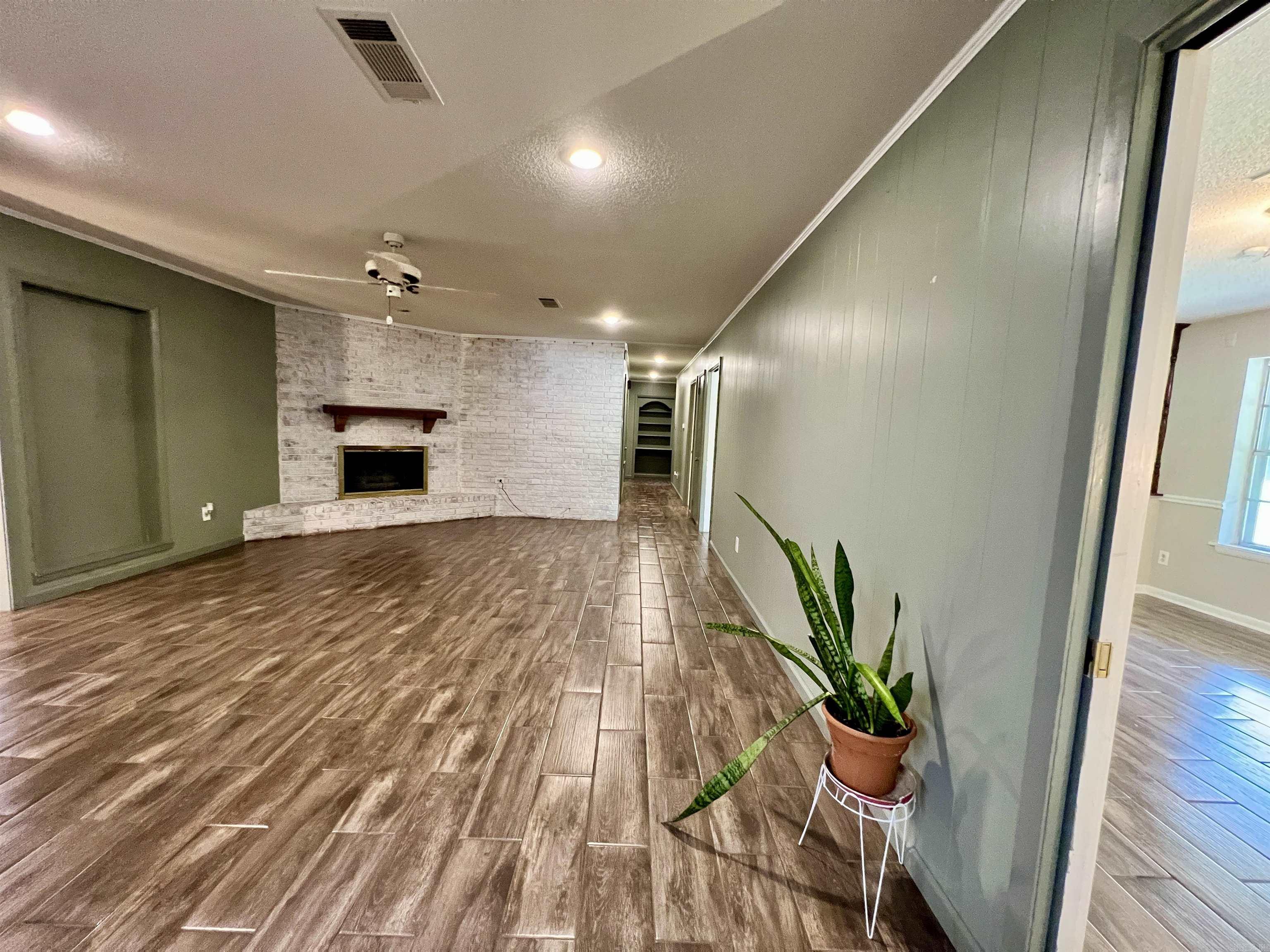 COUNTRY CLUB ADDN - Residential