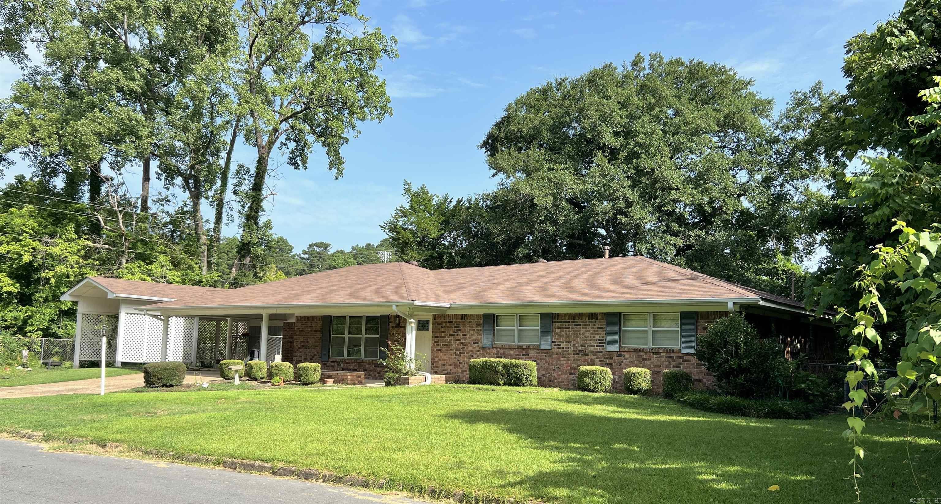 COUNTRY CLUB ADDN - Residential