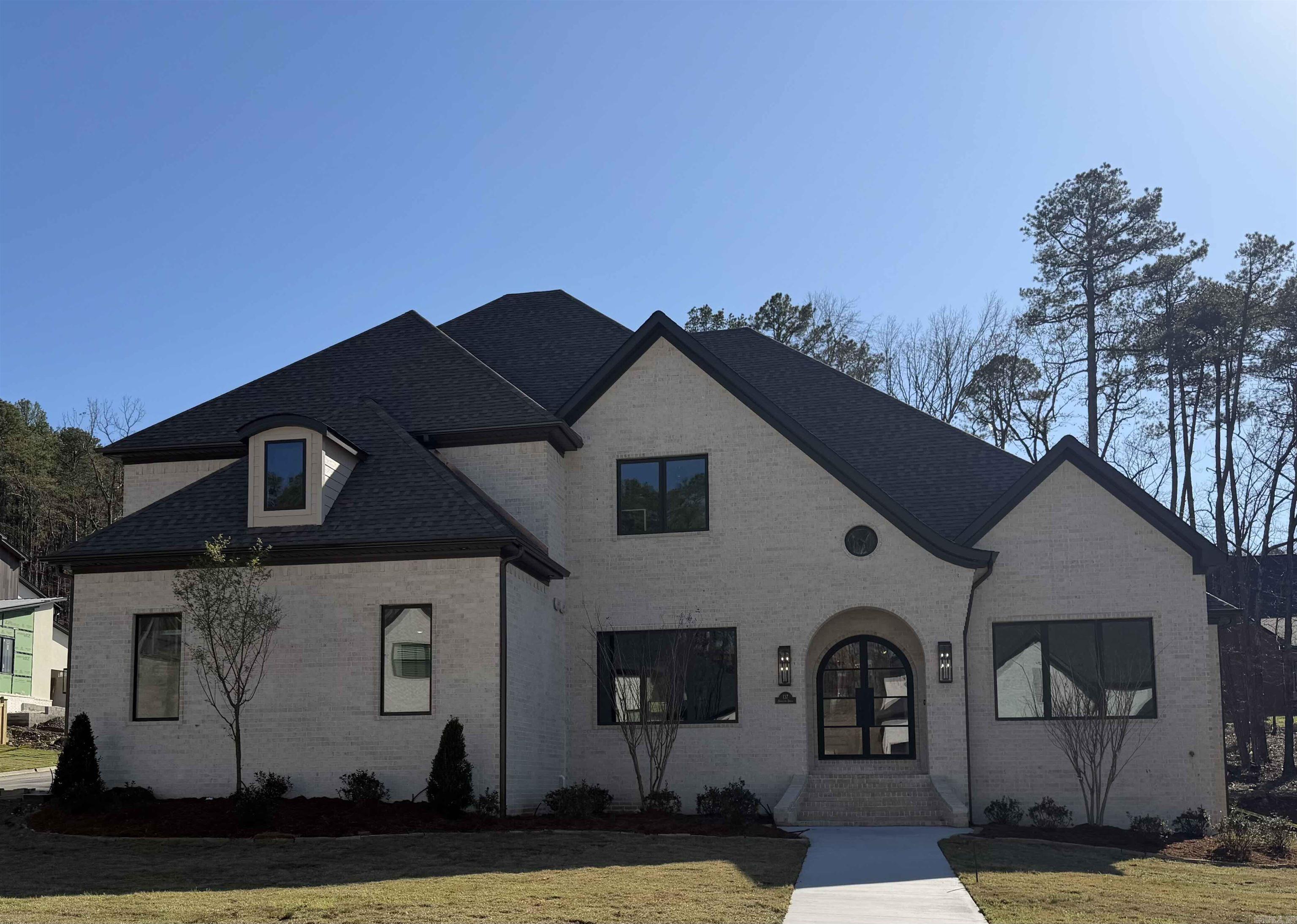 CHENAL VALLEY ABINGTON COURT - Residential