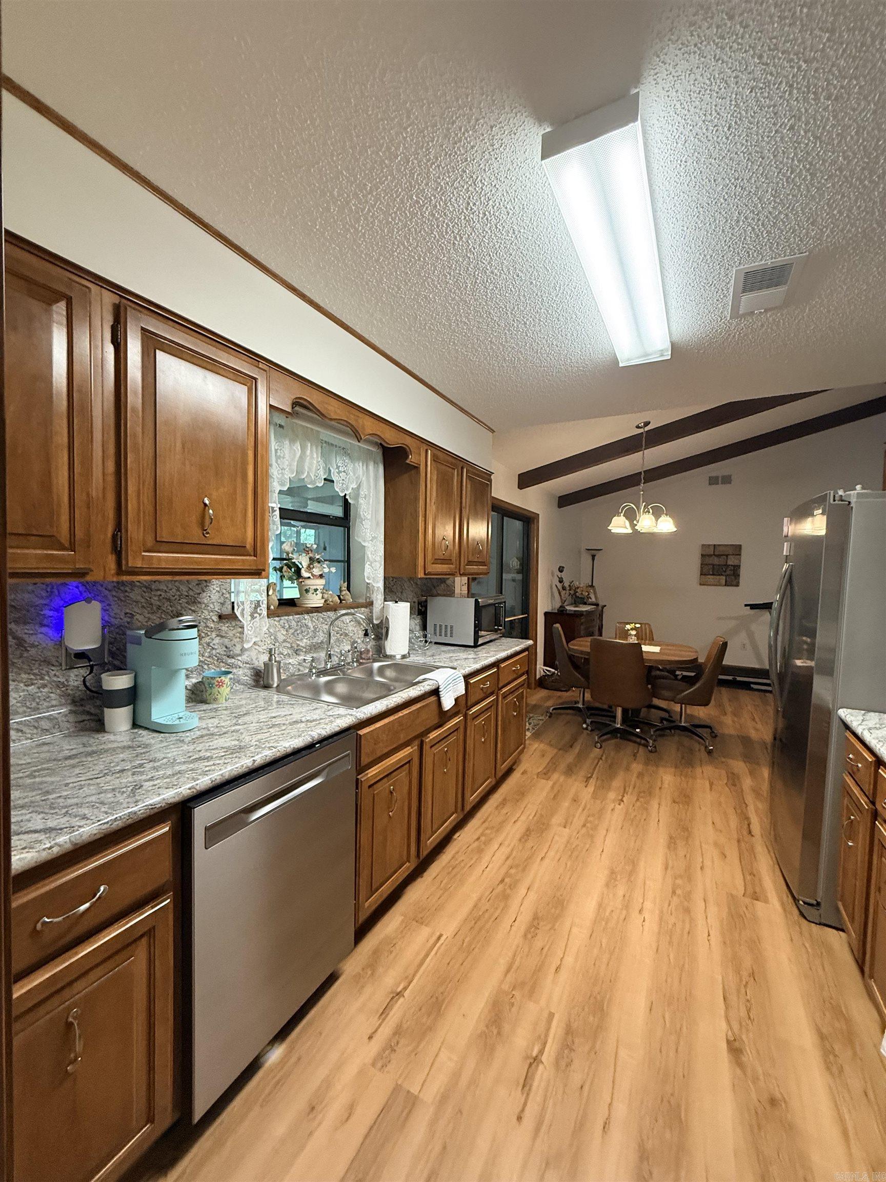 Maple Creek Farm - Residential
