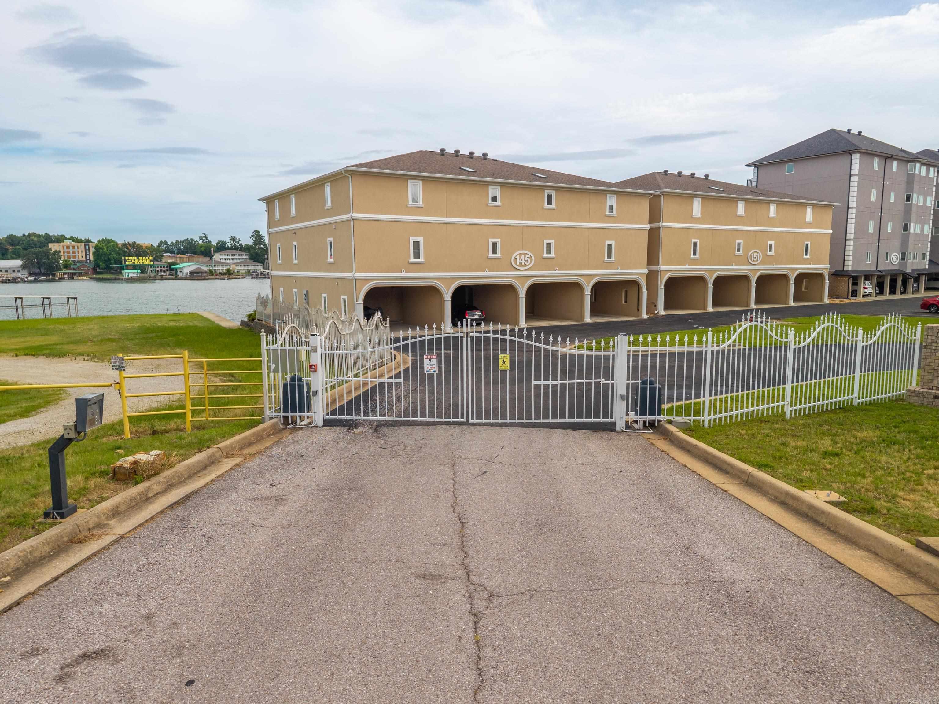 Lake Pointe HPR - Residential