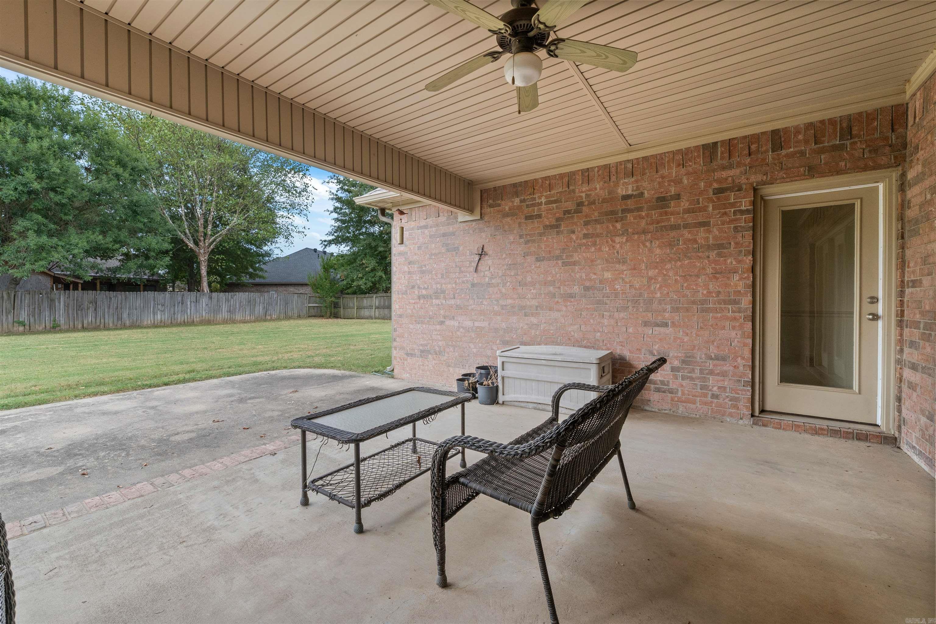 COUNTRY CLUB OF ARK THE - Residential