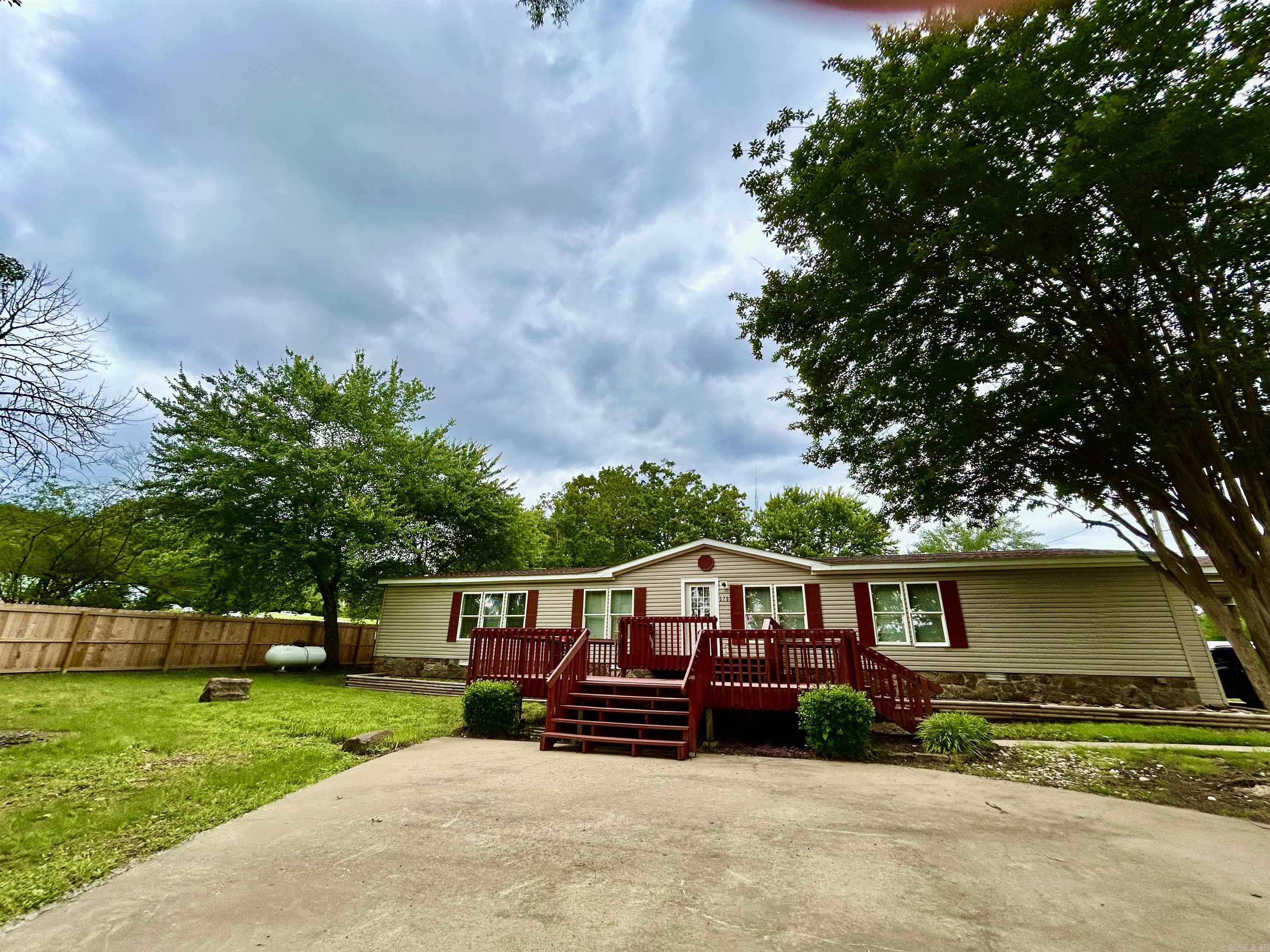 Clinton - Residential