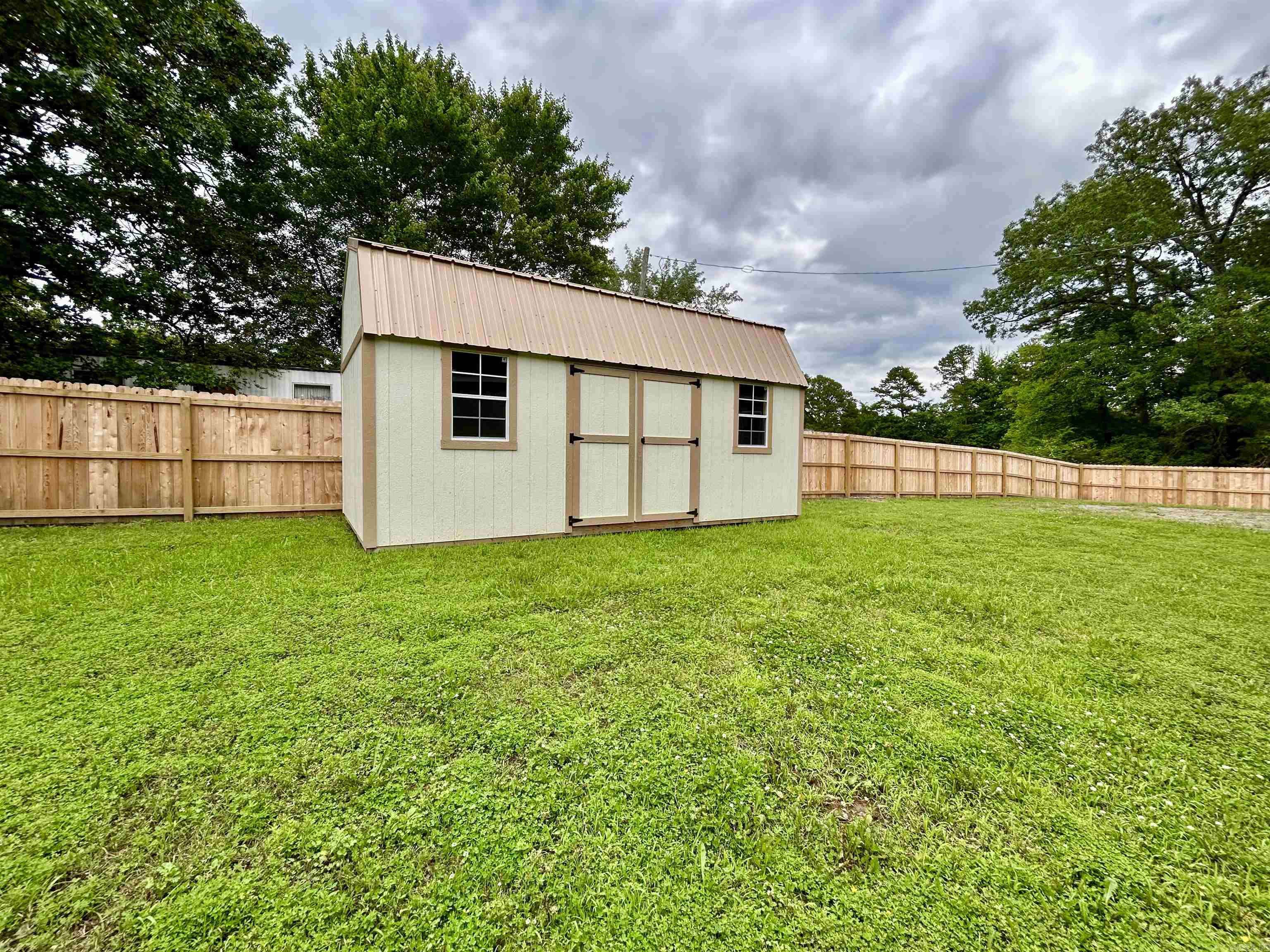 Clinton - Residential