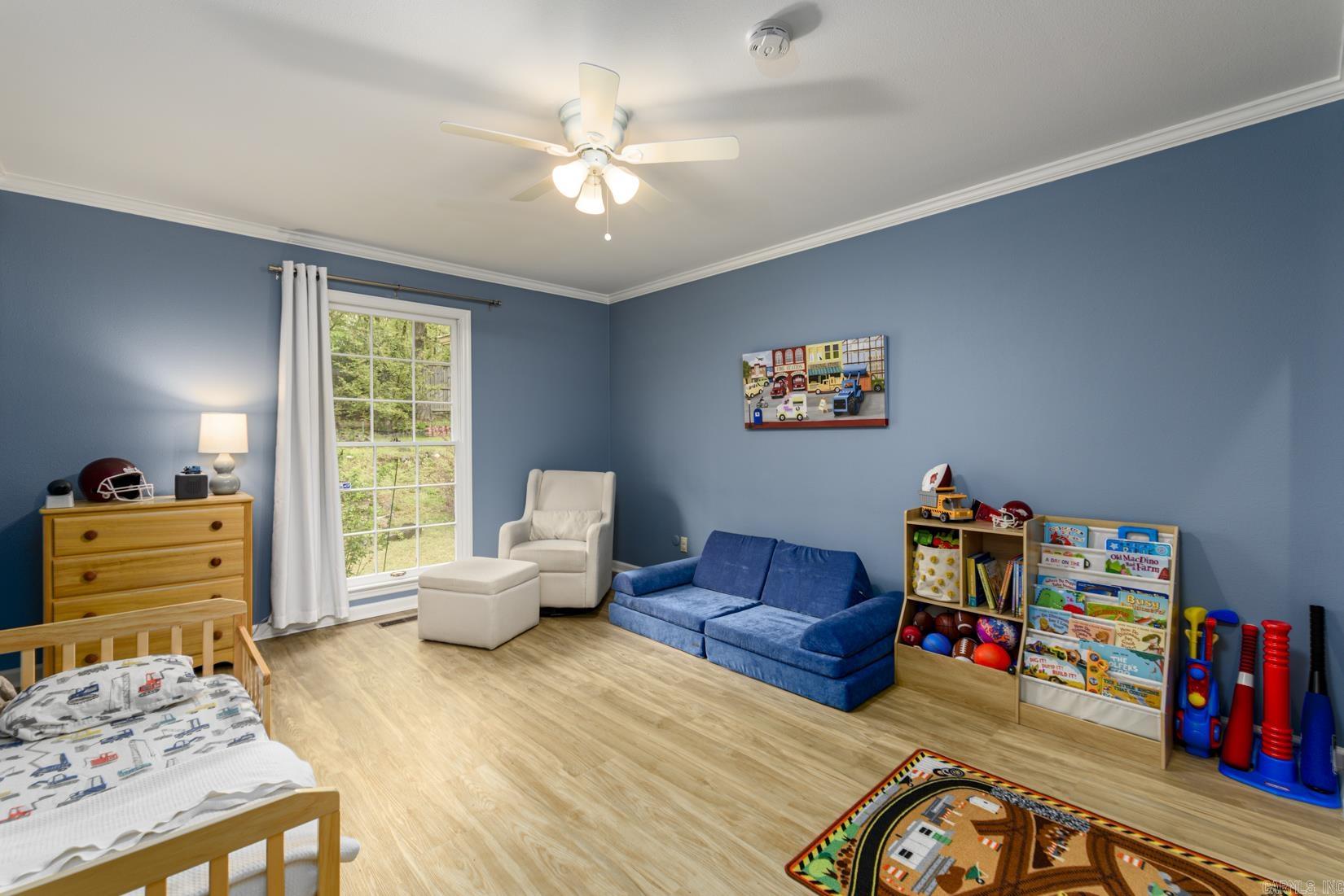 PLEASANT VALLEY - Residential
