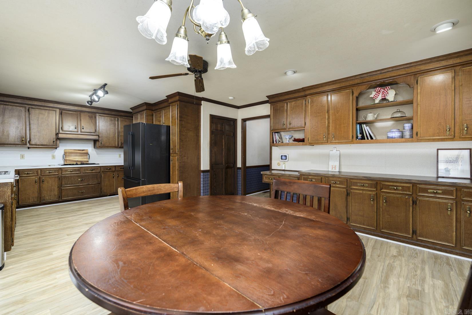 PLEASANT VALLEY - Residential