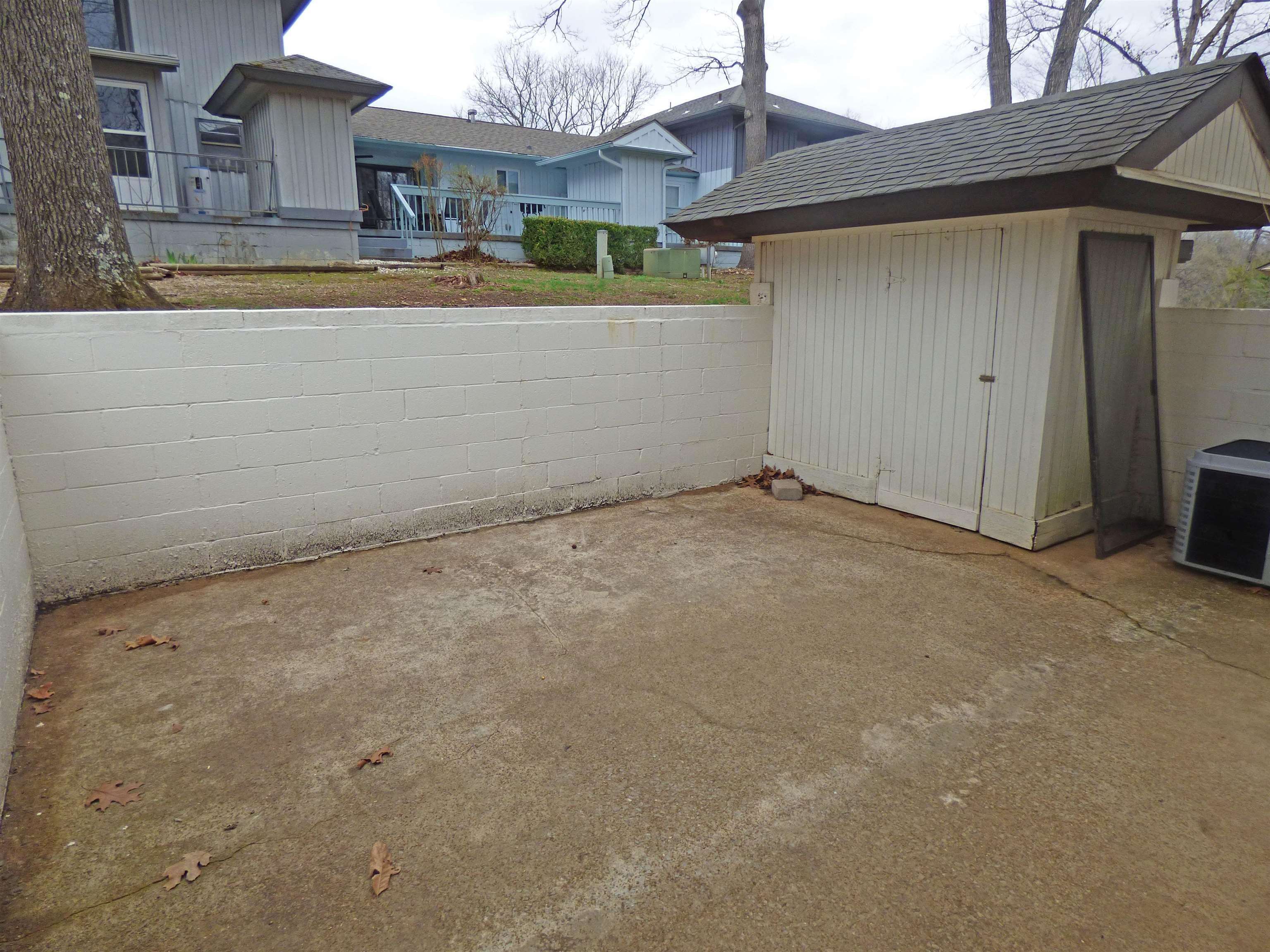 Townhouse 3rd - Residential Lease
