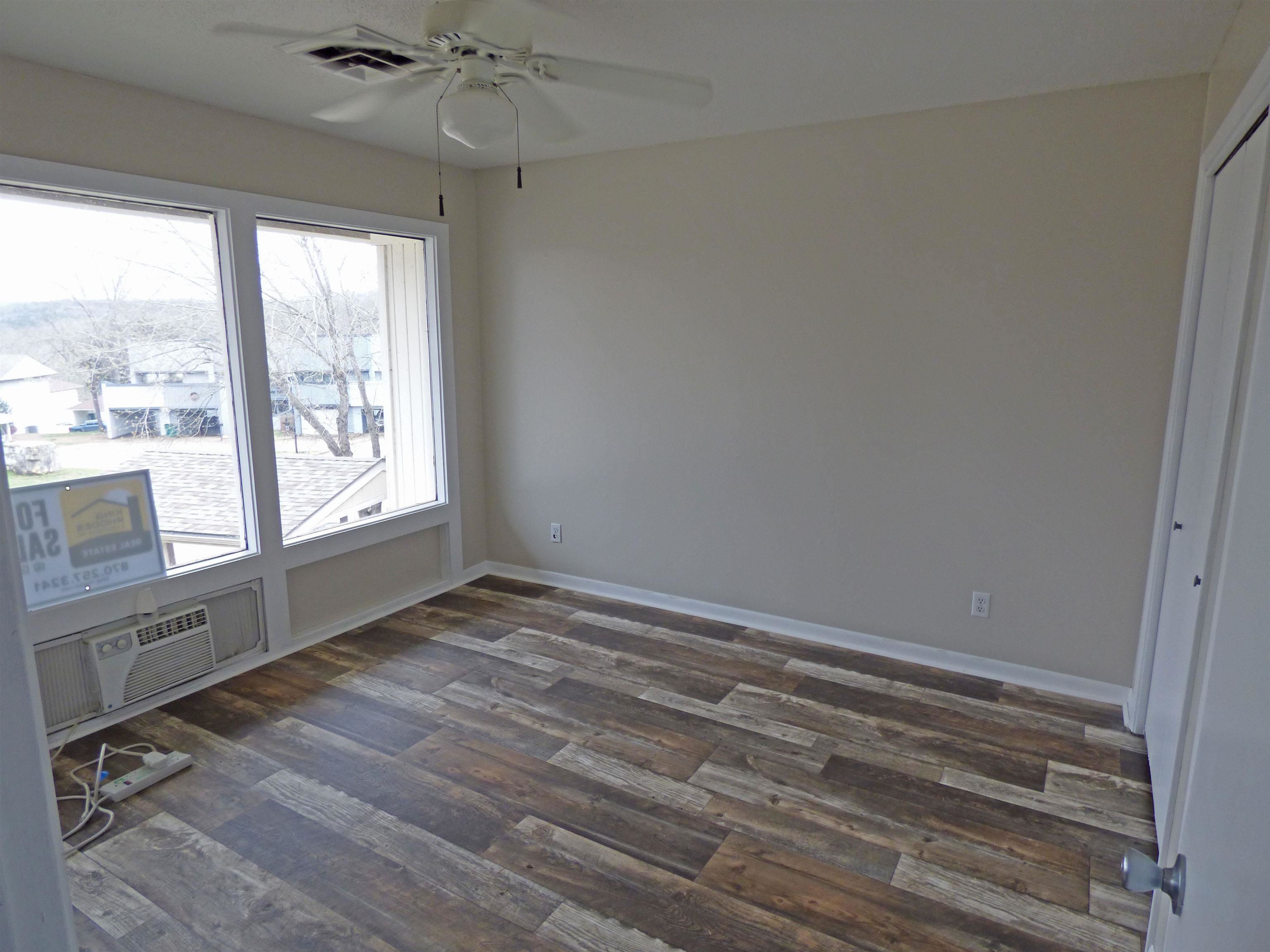 Townhouse 3rd - Residential Lease