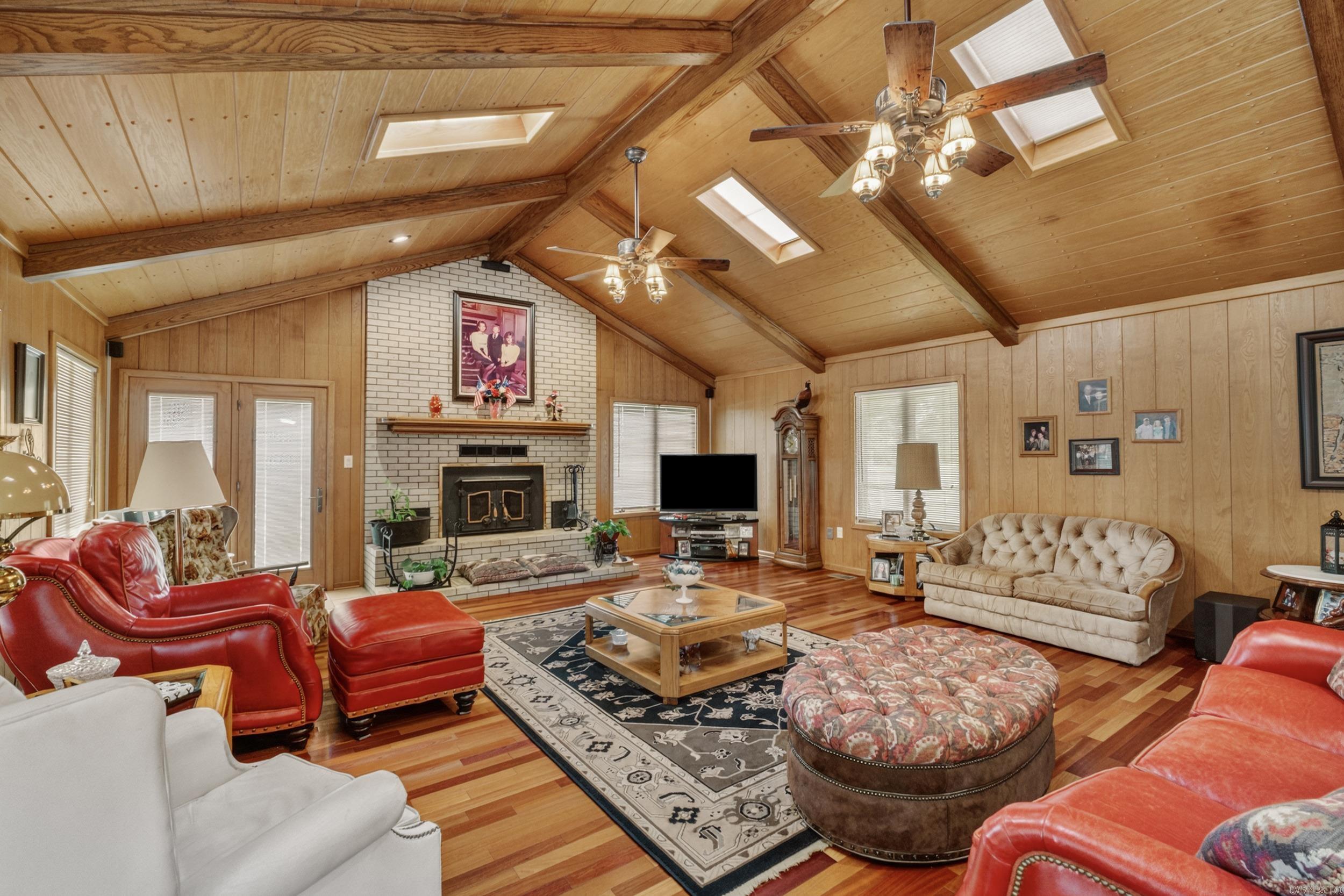 COUNTRY VALLEY ESTATES - Residential