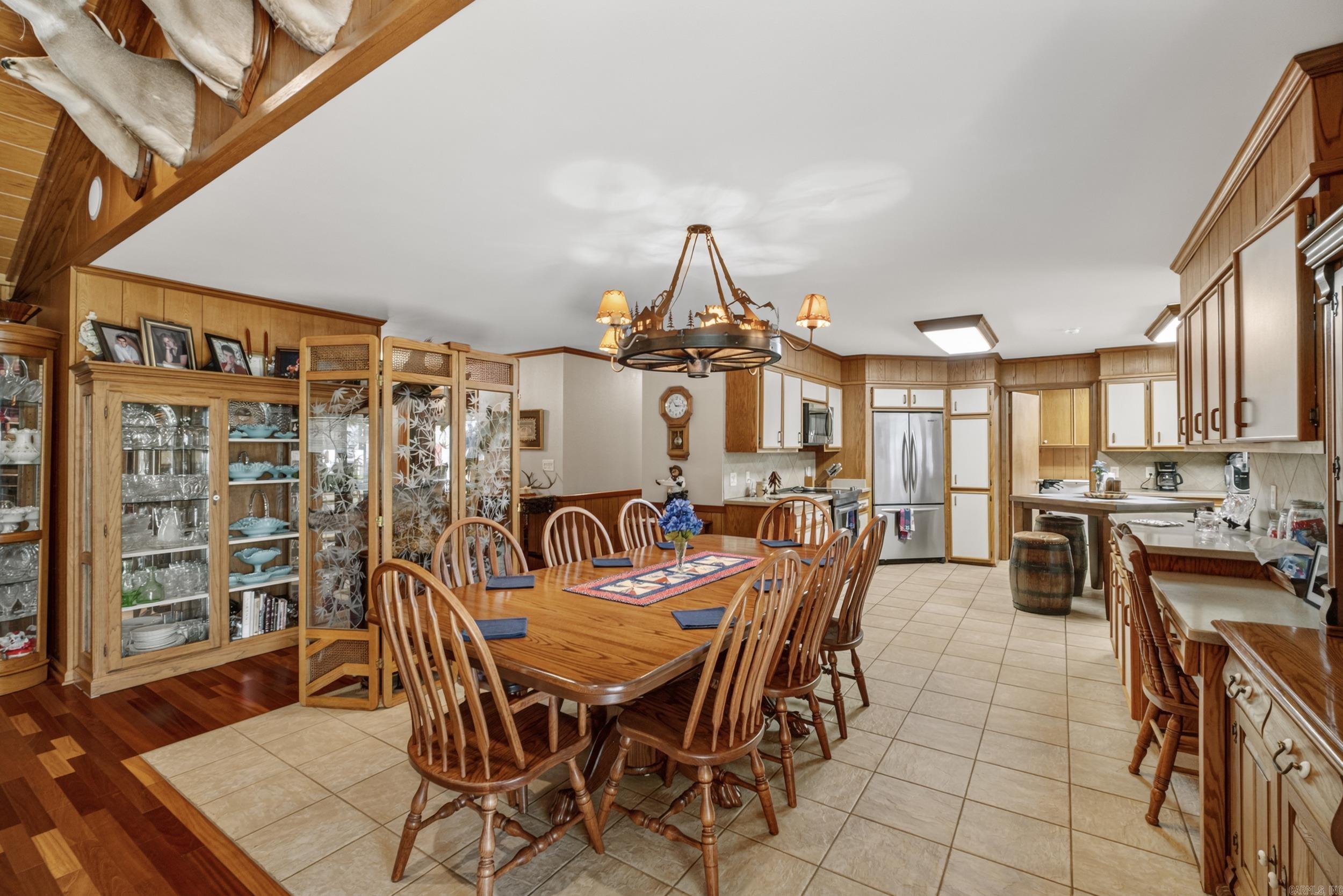 COUNTRY VALLEY ESTATES - Residential