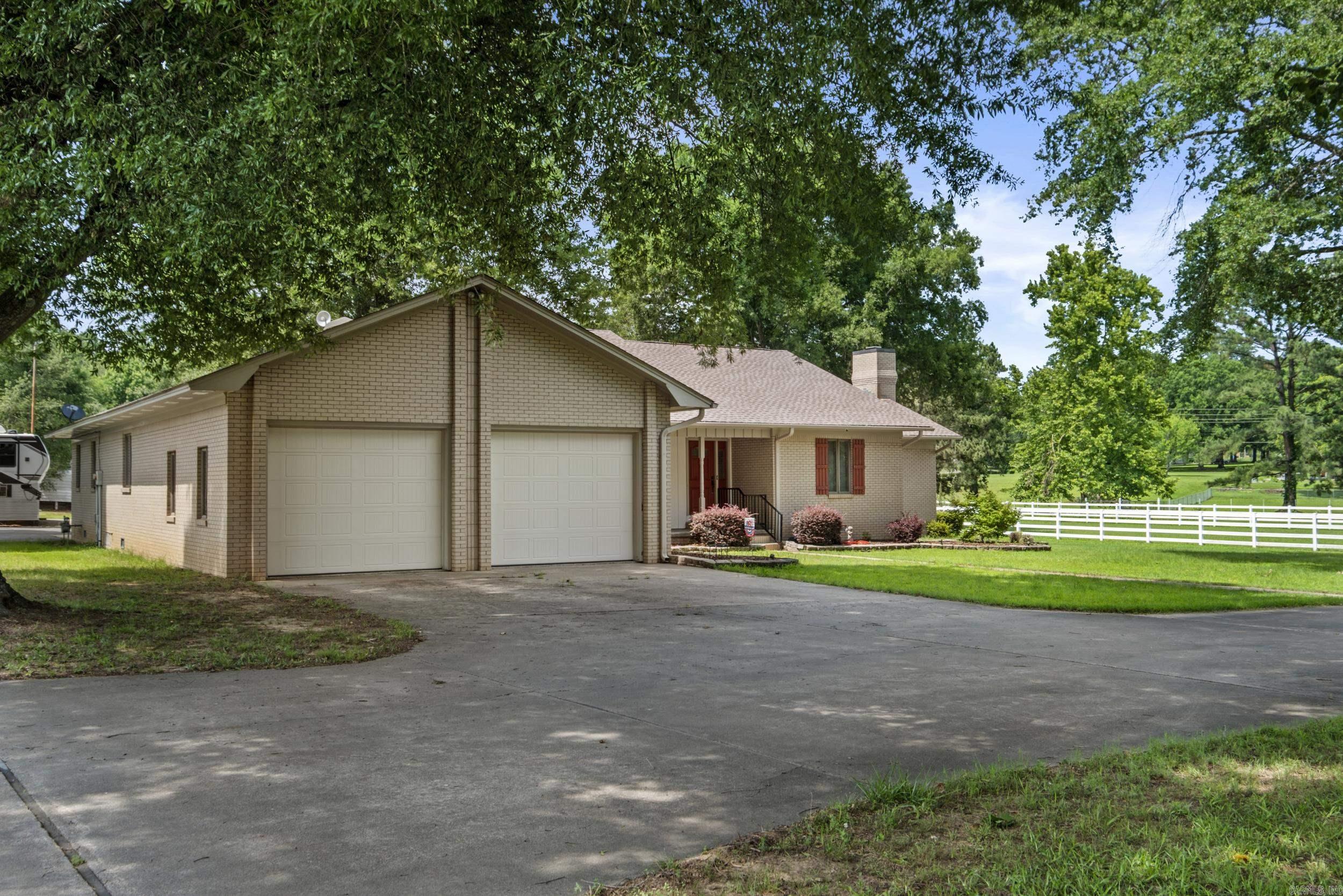 COUNTRY VALLEY ESTATES - Residential